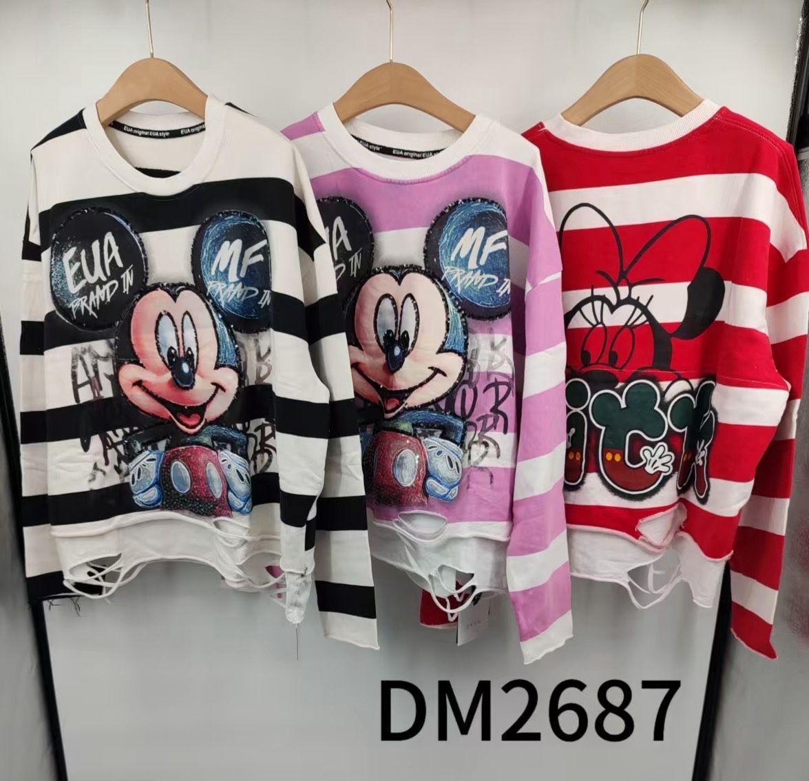 Sweatshirt