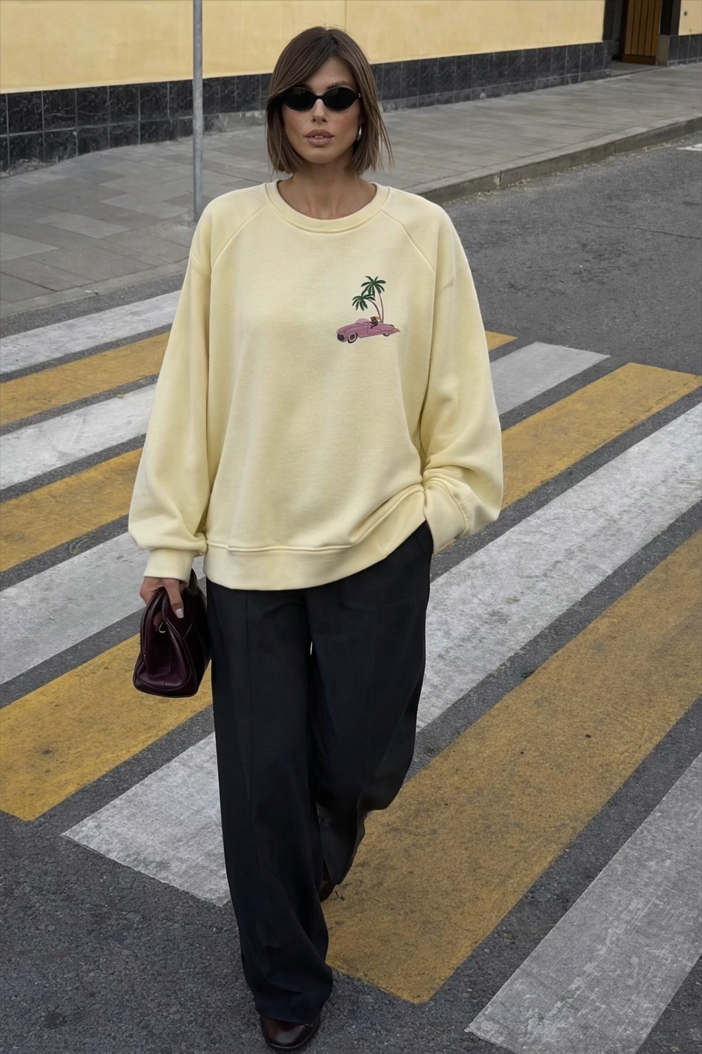 Sweatshirt
