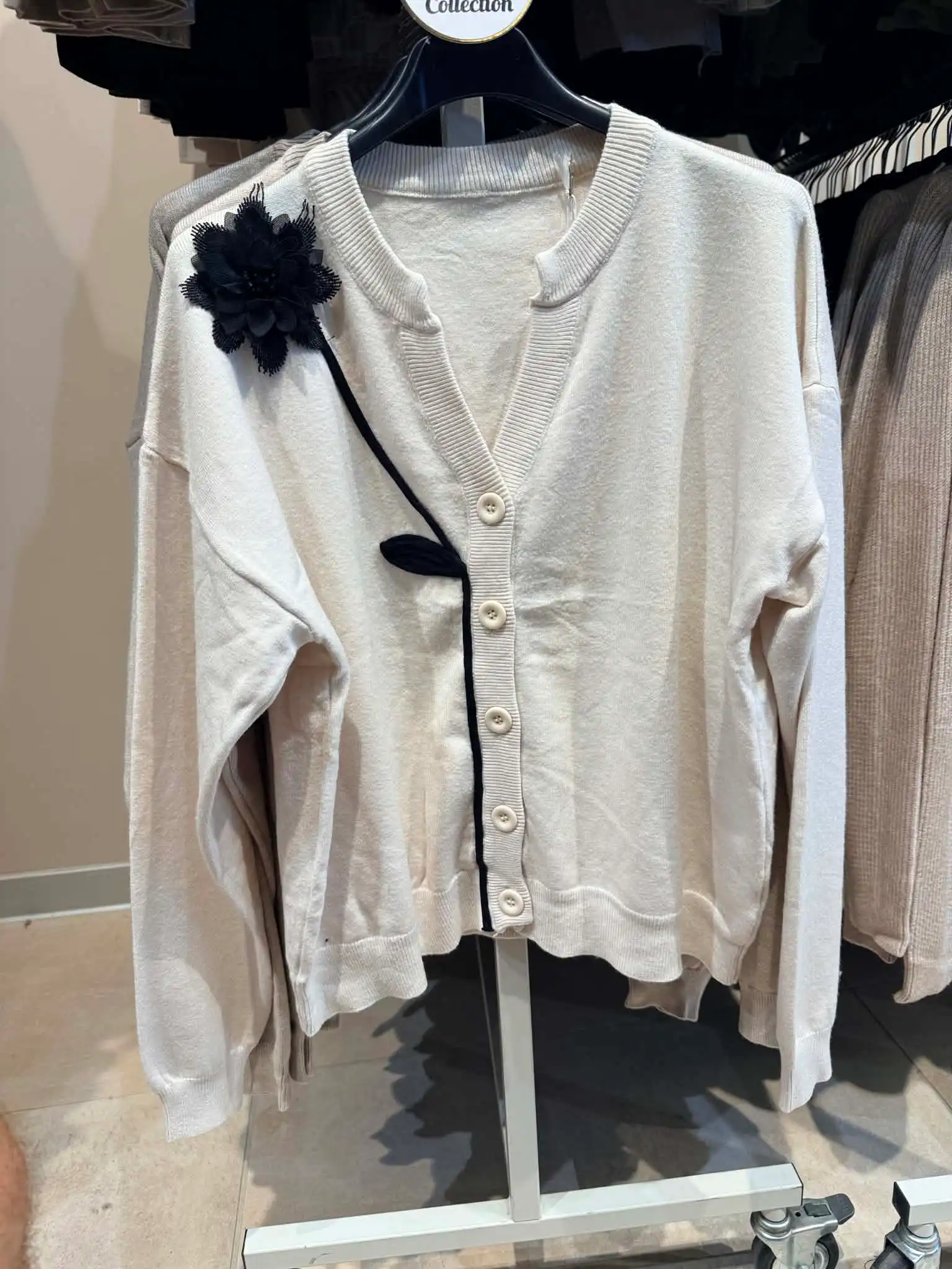 Turtle-neck Cardigan