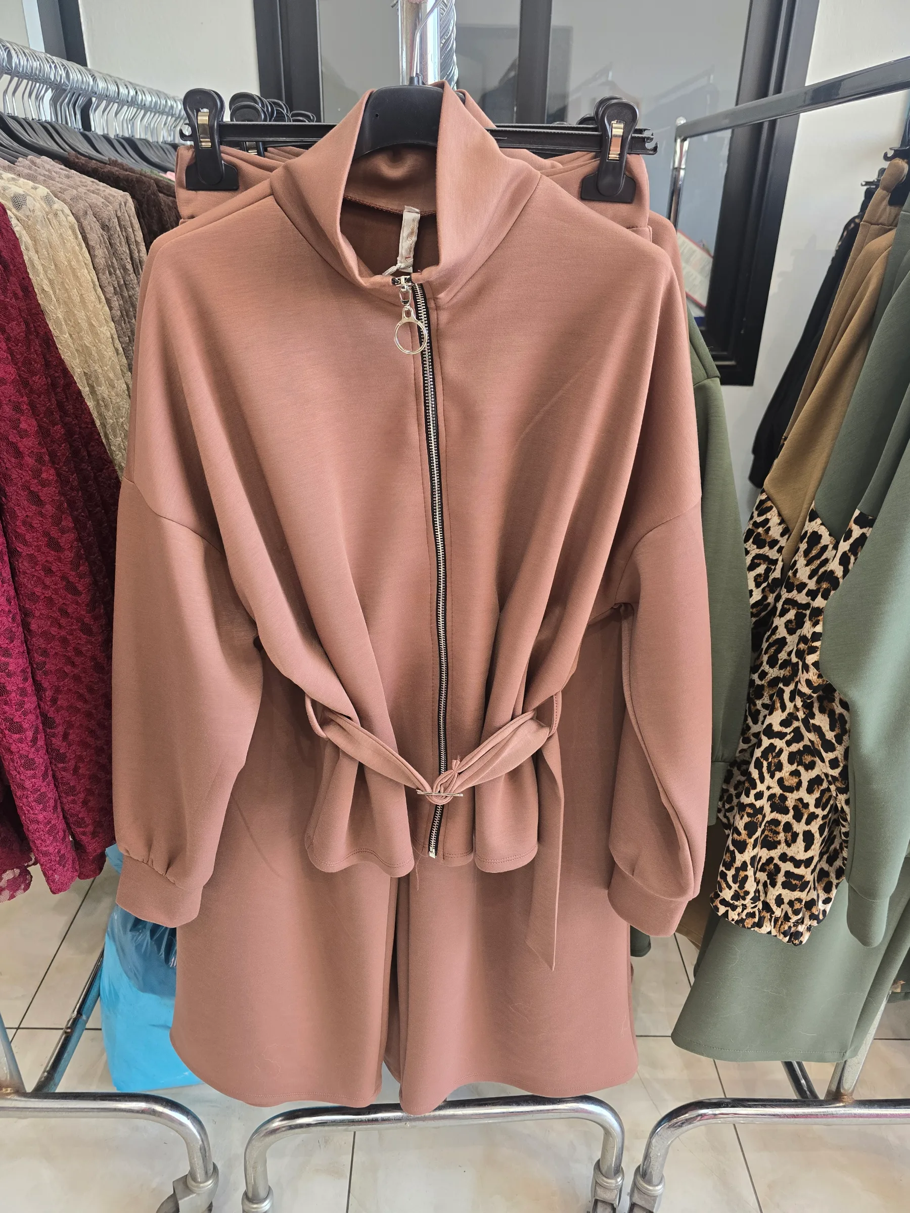 Zip‑Front Set