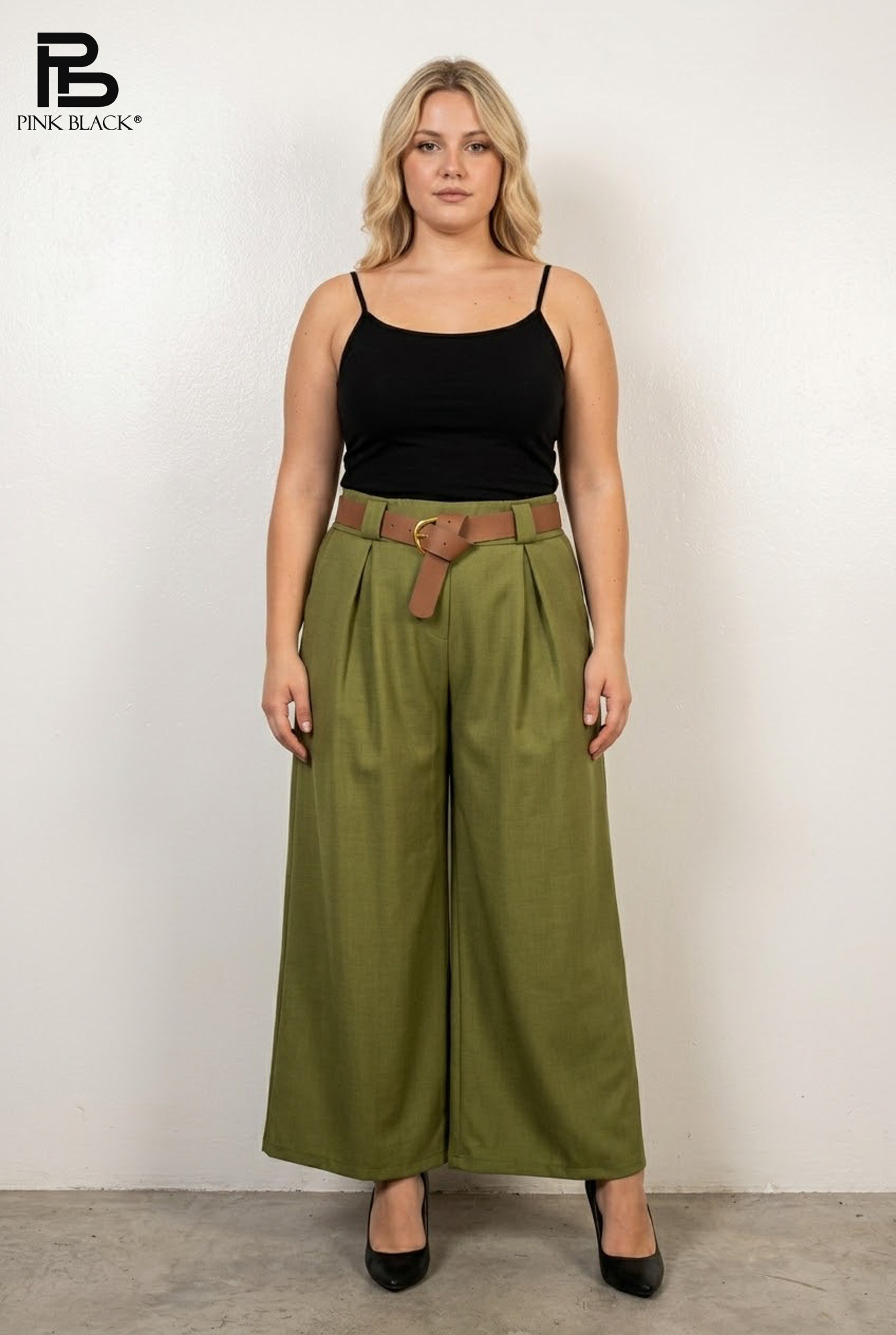 Wide-Leg Pleat Trousers