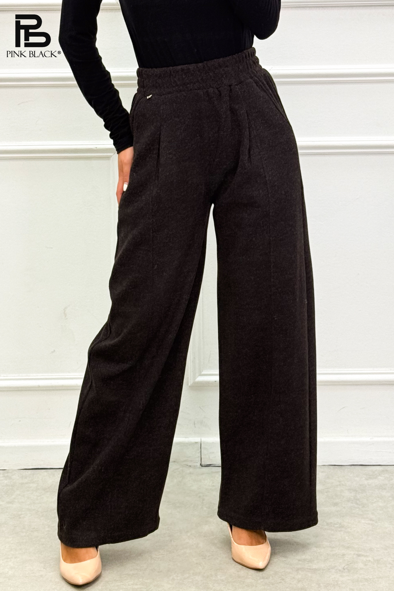 Wide-Leg Pleated Trousers