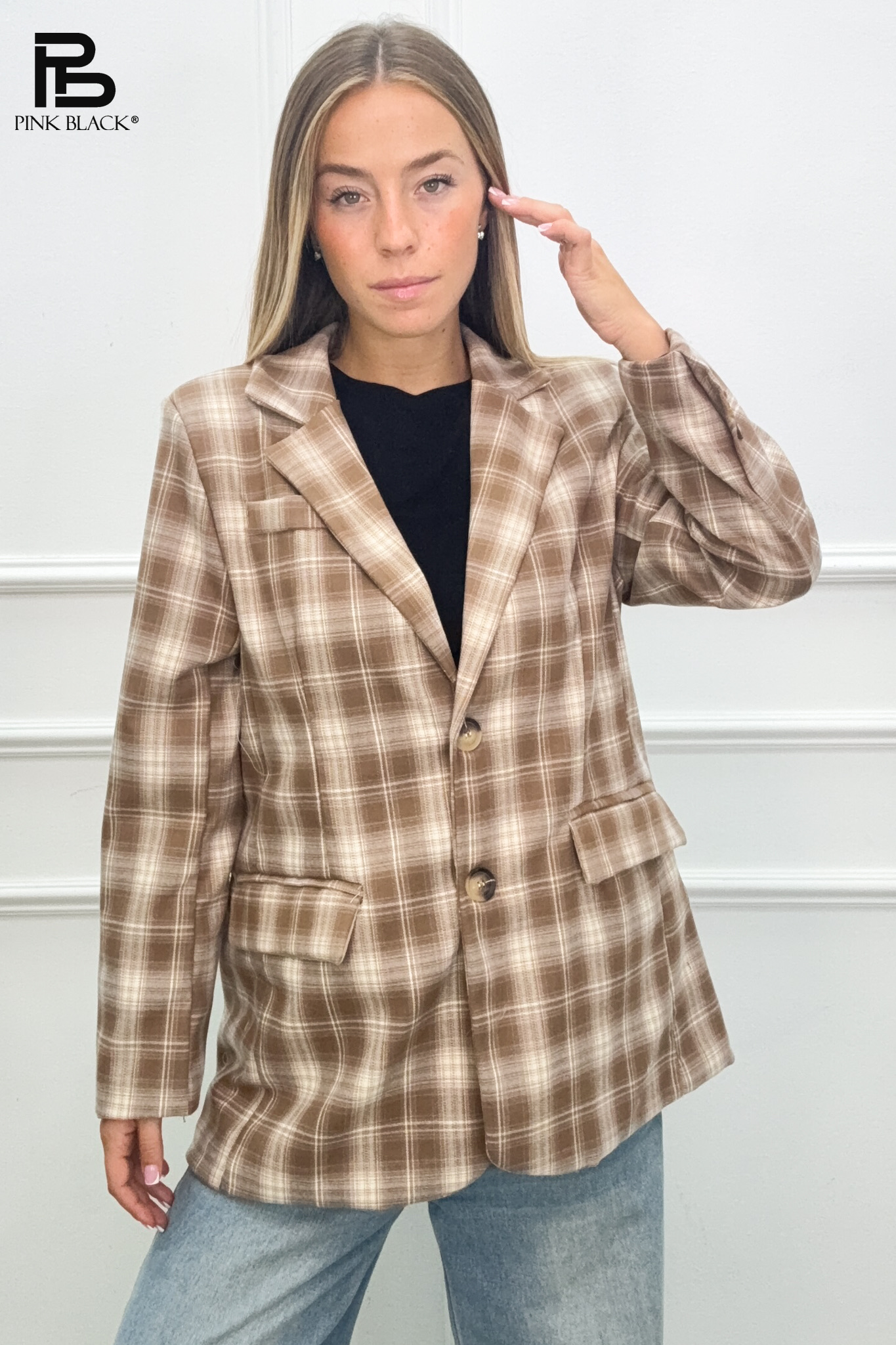 Elongated Blazer Jacket in Check