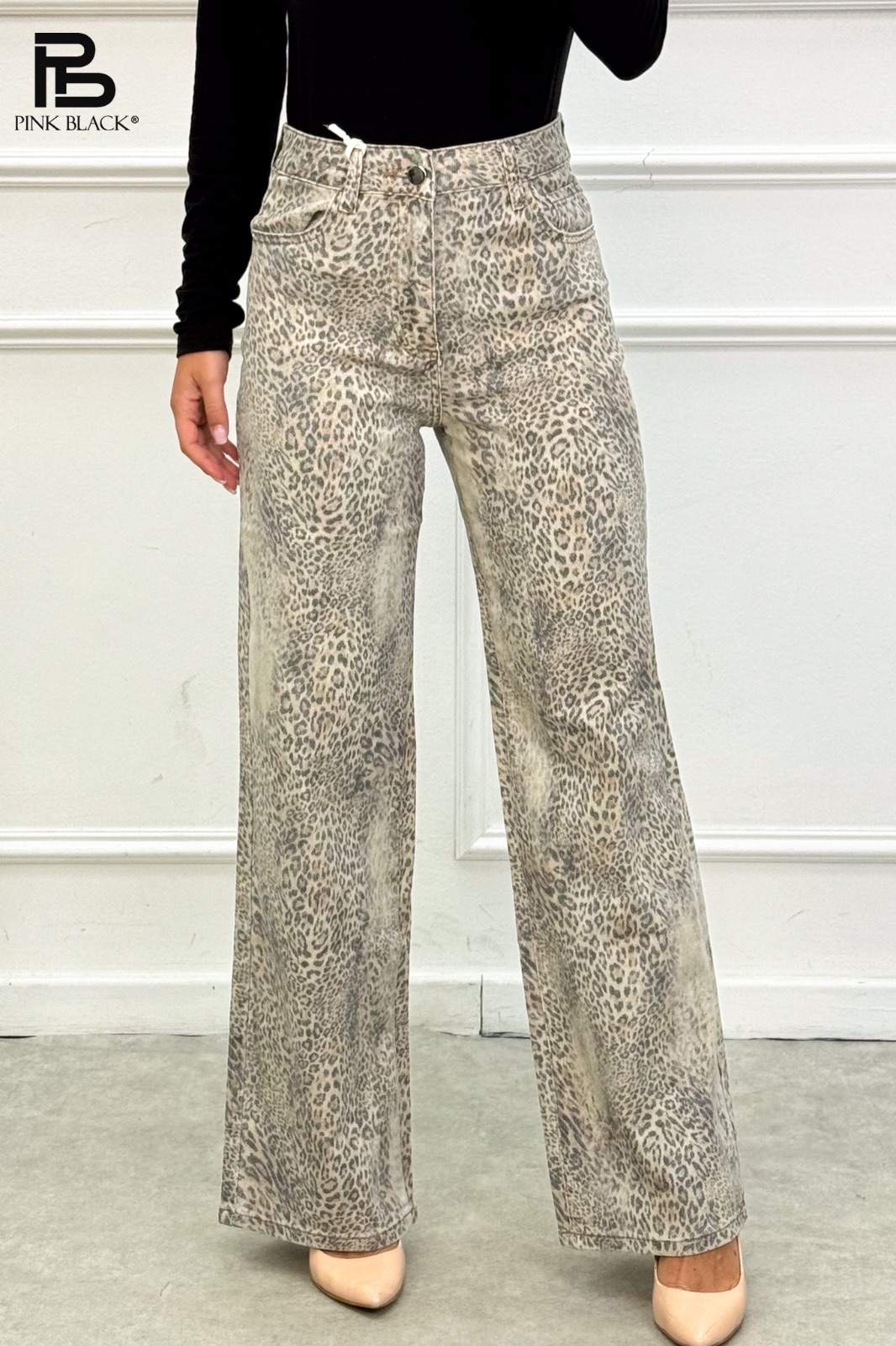 Wide‑Leg Trousers with Leopard Print