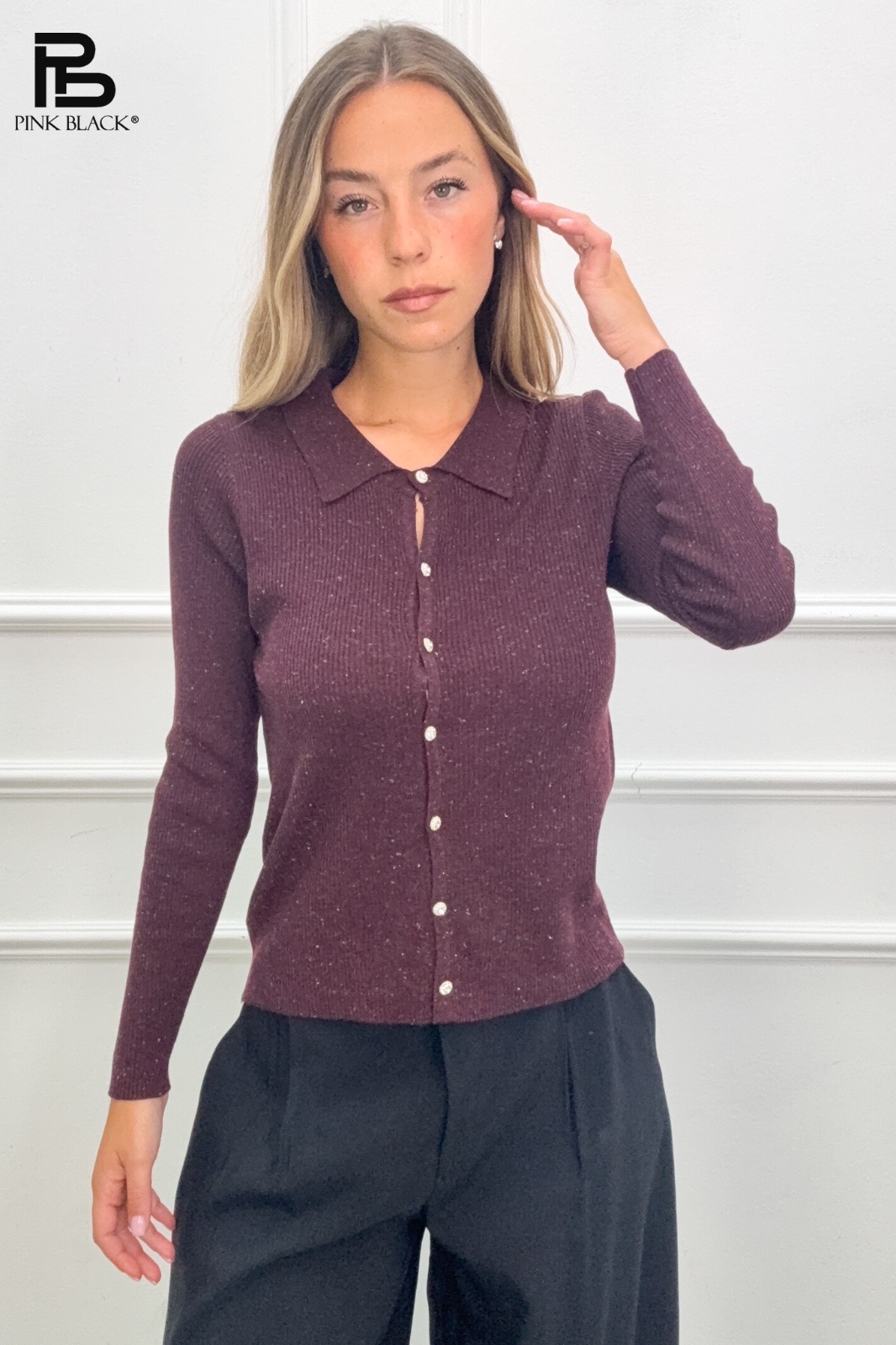 Fitted Cardigan with Collar