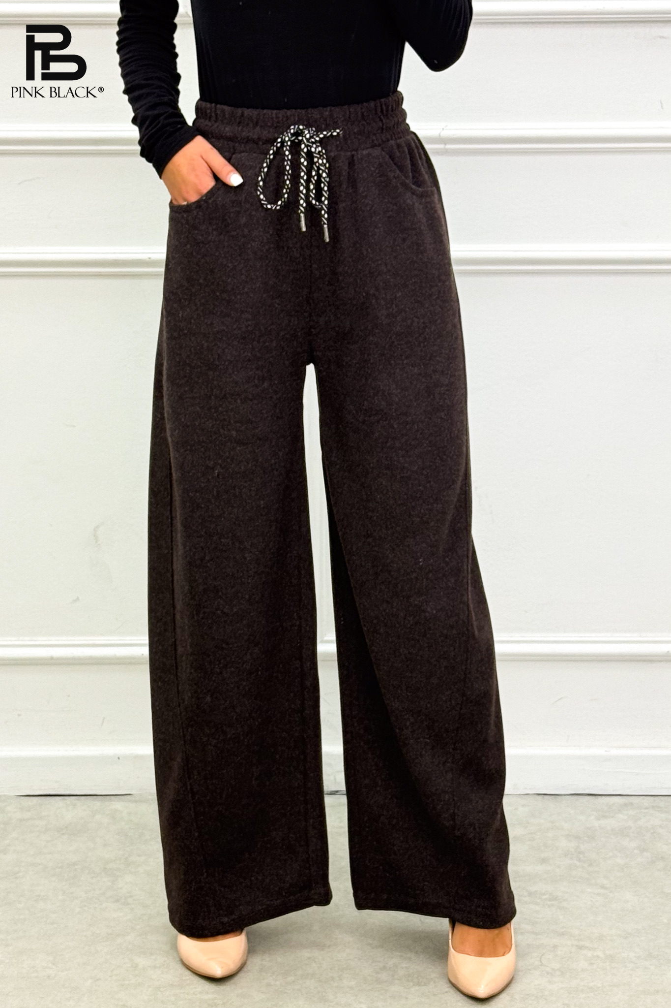 Wide‑Leg Drawstring Trousers