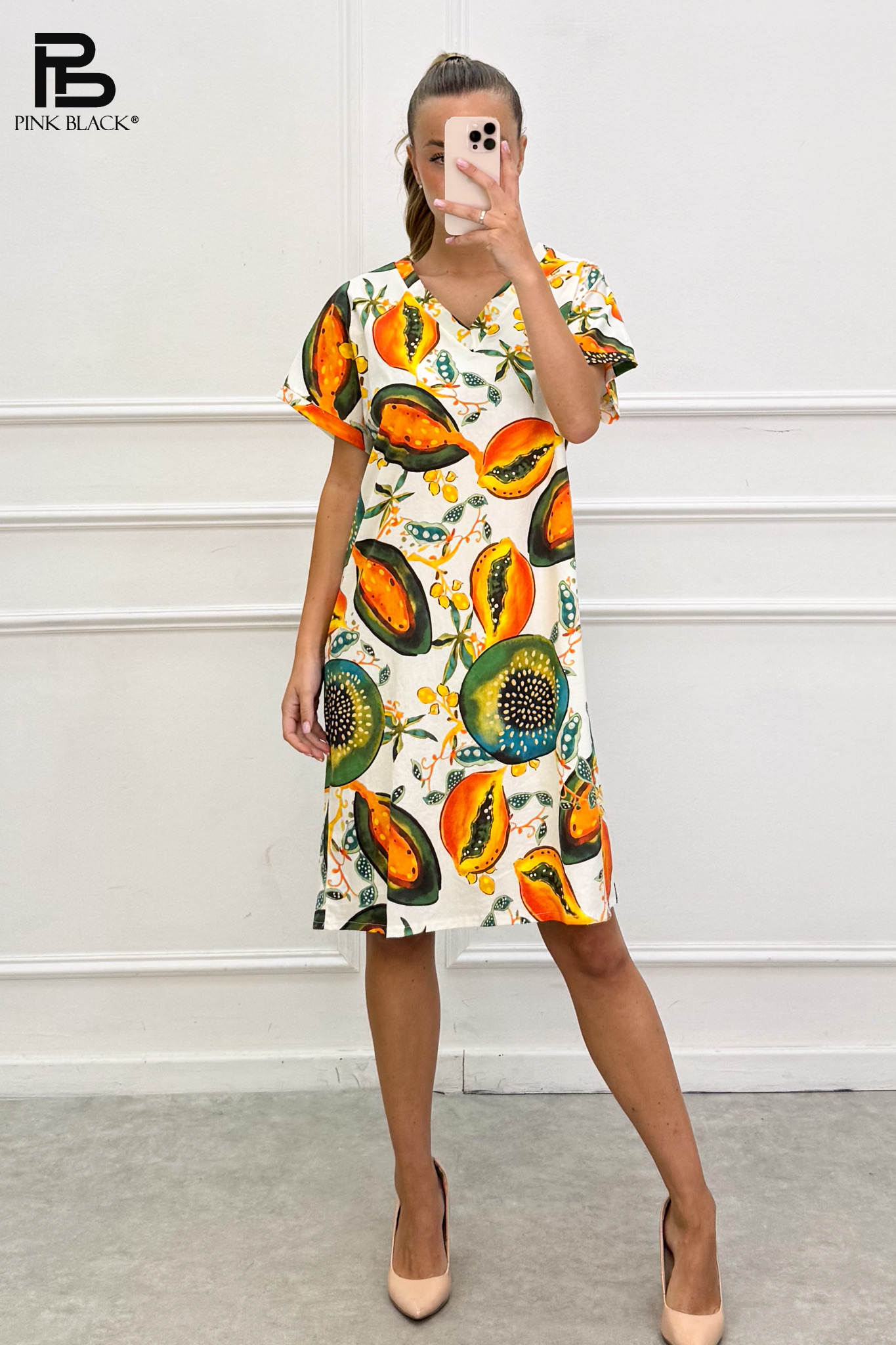 Relaxed Knee-Length Dress
