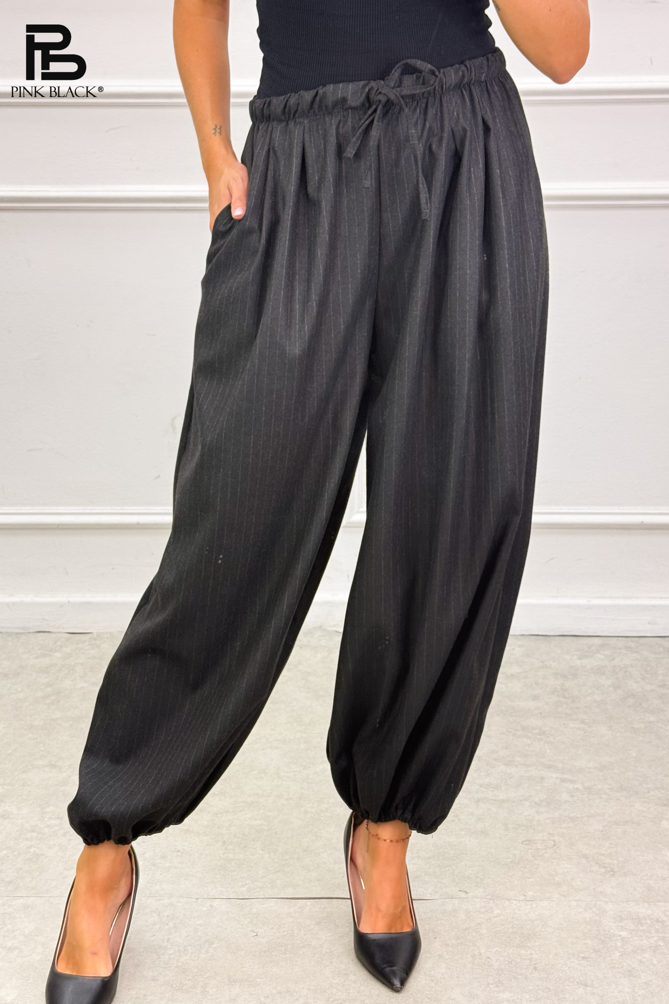 Relaxed Balloon Trousers