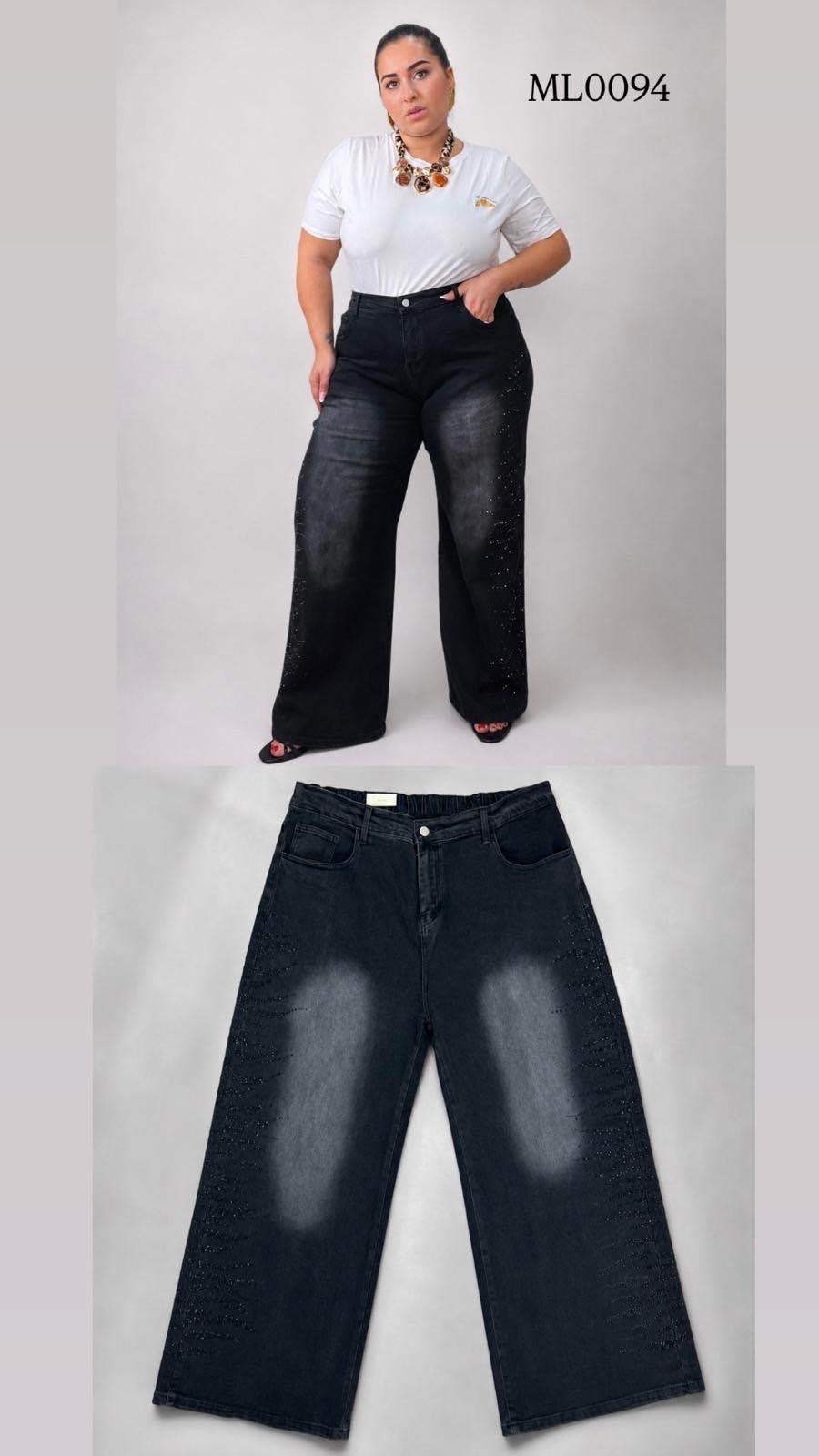 Wide-Leg Jeans with Raw Edge