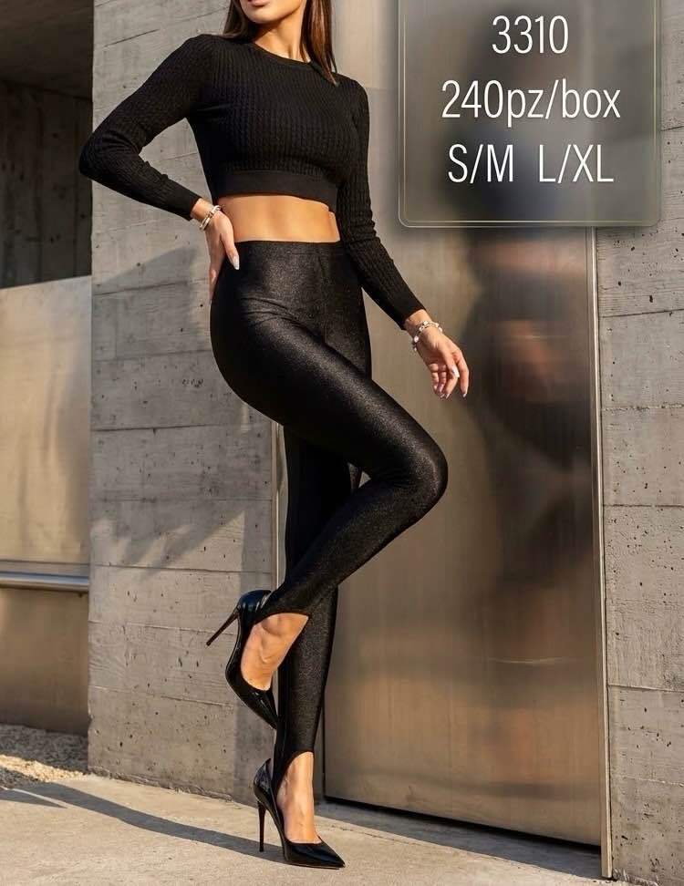 Shiny Cut-Out Stirrup Leggings