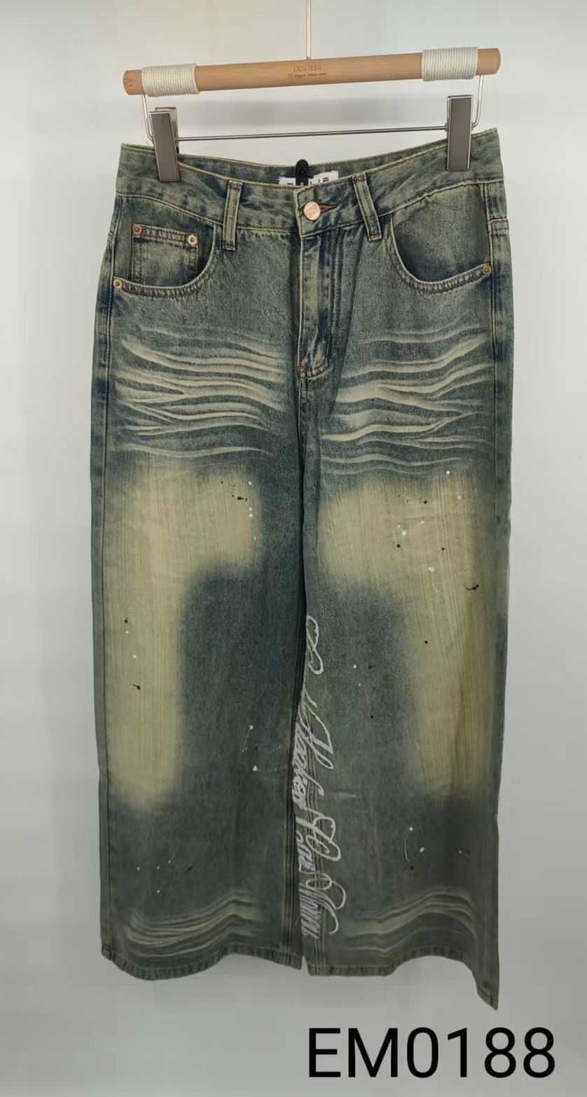 Wide-Leg Relaxed Jeans