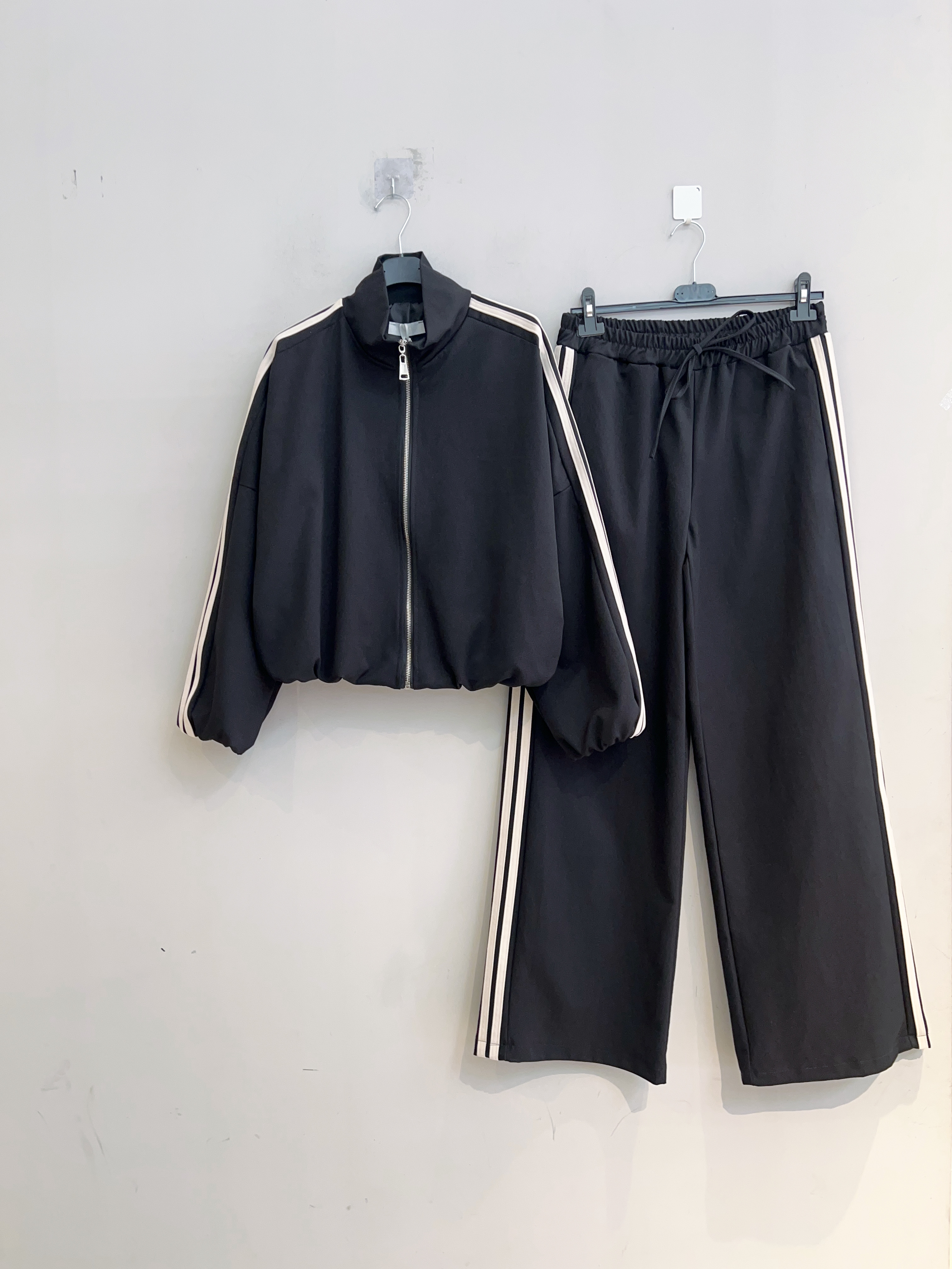 Relaxed Tracksuit Set with Stand Collar