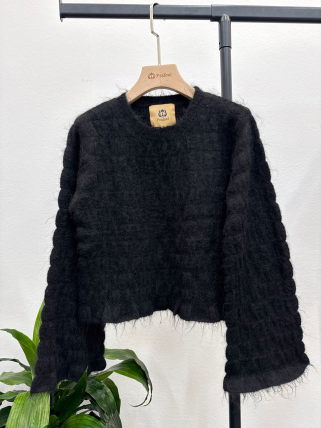 Simple Crew Neck Sweater