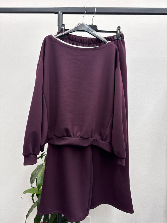 Relaxed Set — Bermuda Shorts & Sweatshirt