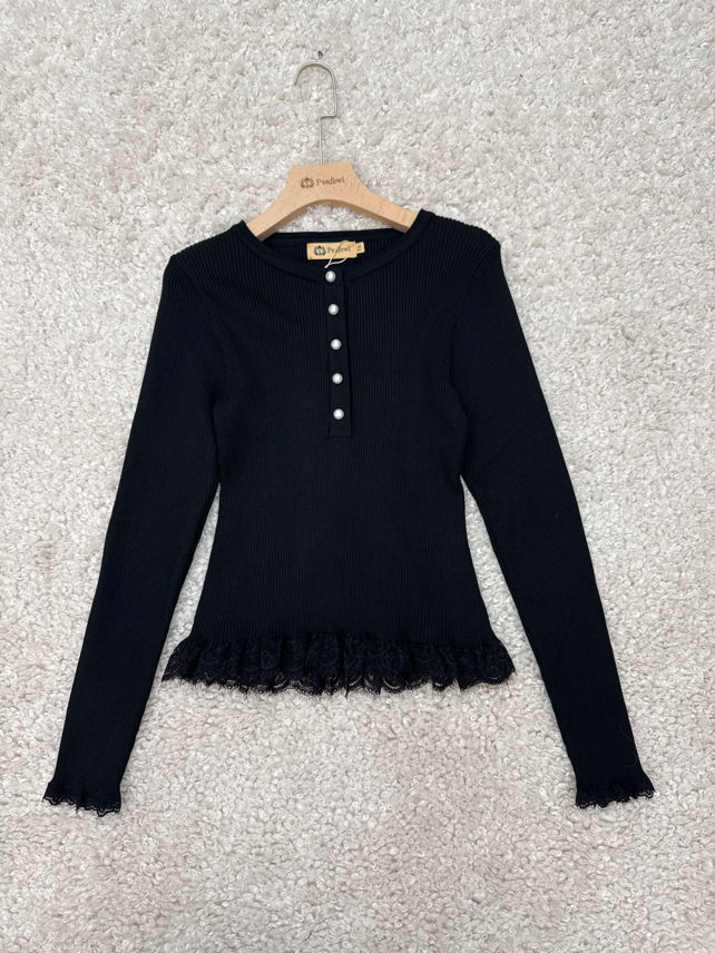Fitted Lace-Trim Top