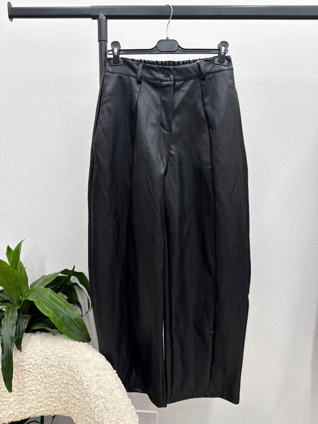 Wide Pleated Trousers