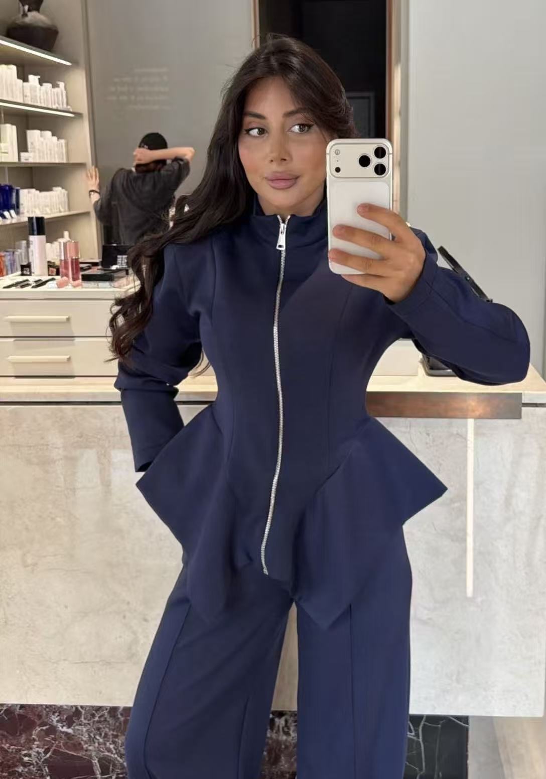 Fitted Set with Stand Collar