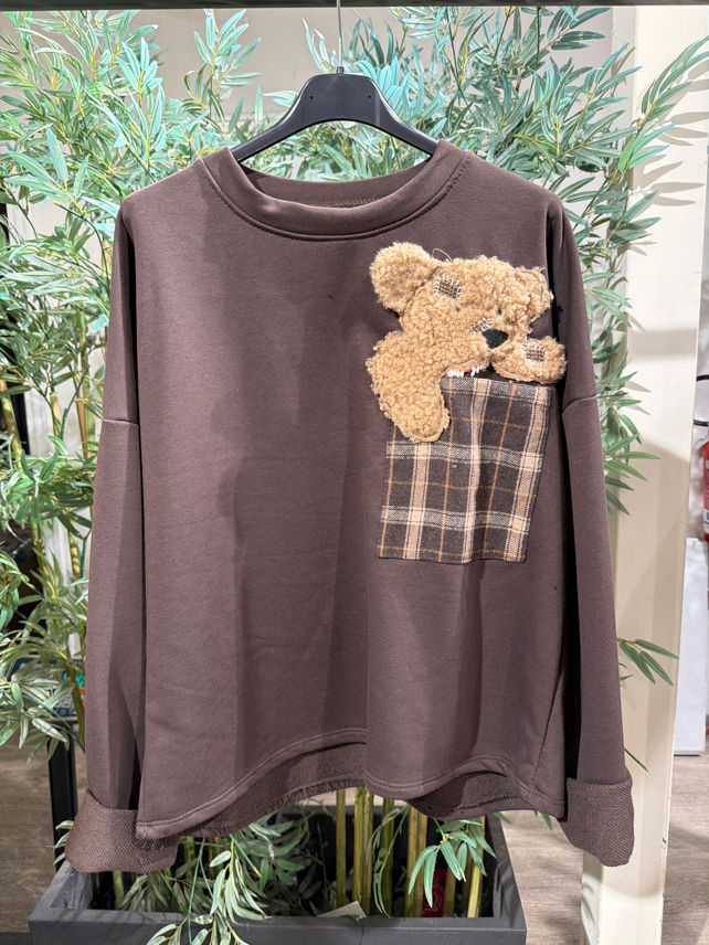 Oversized Sweatshirt with Embroidery