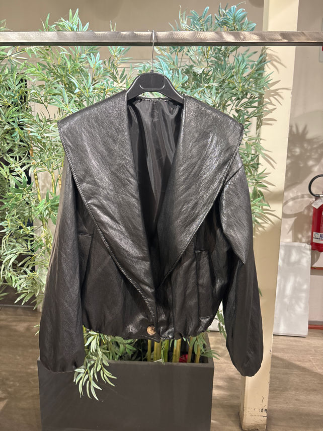 Cropped Leather Jacket with Waist Elastic