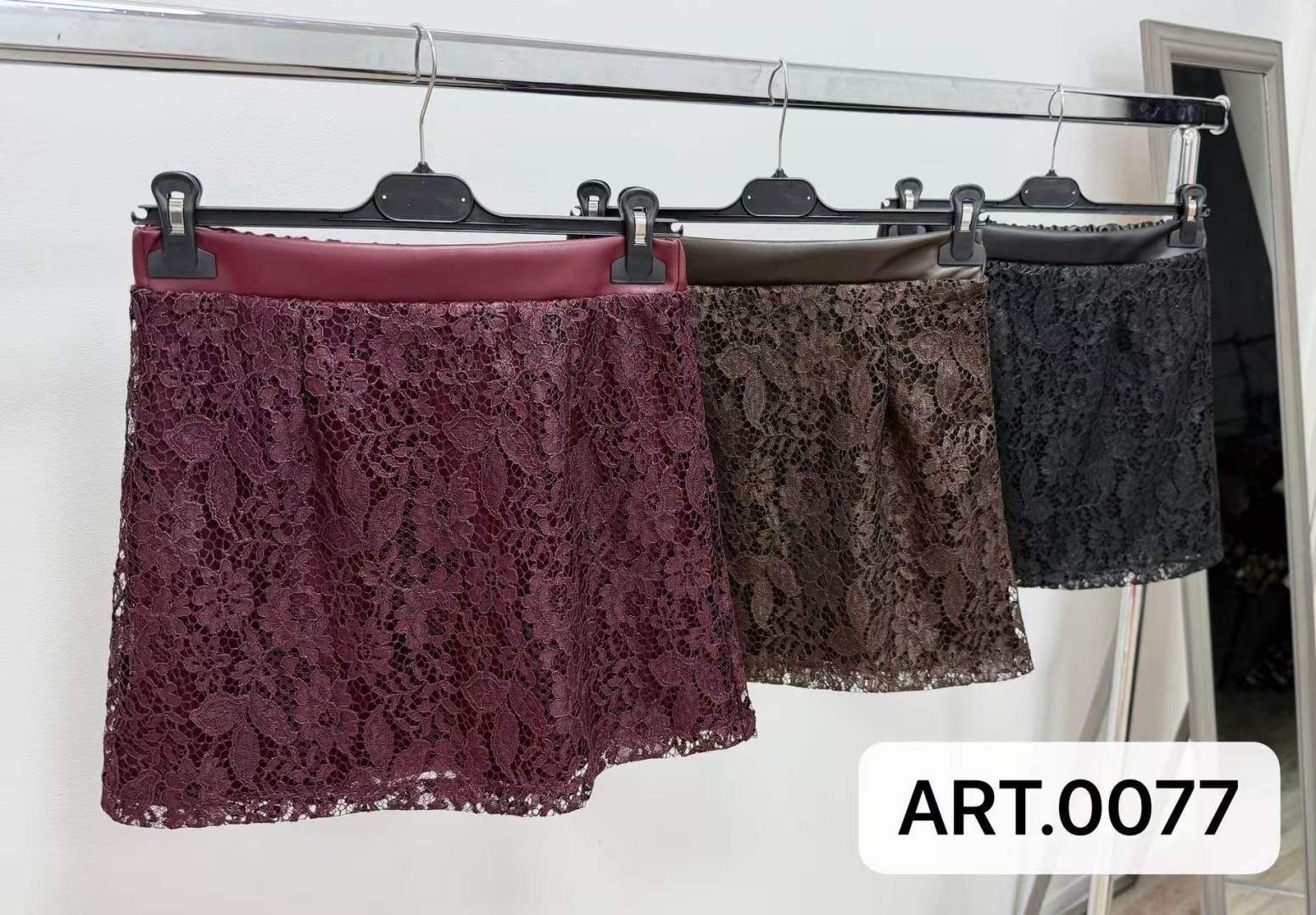 A-line Lace Mini Skirt