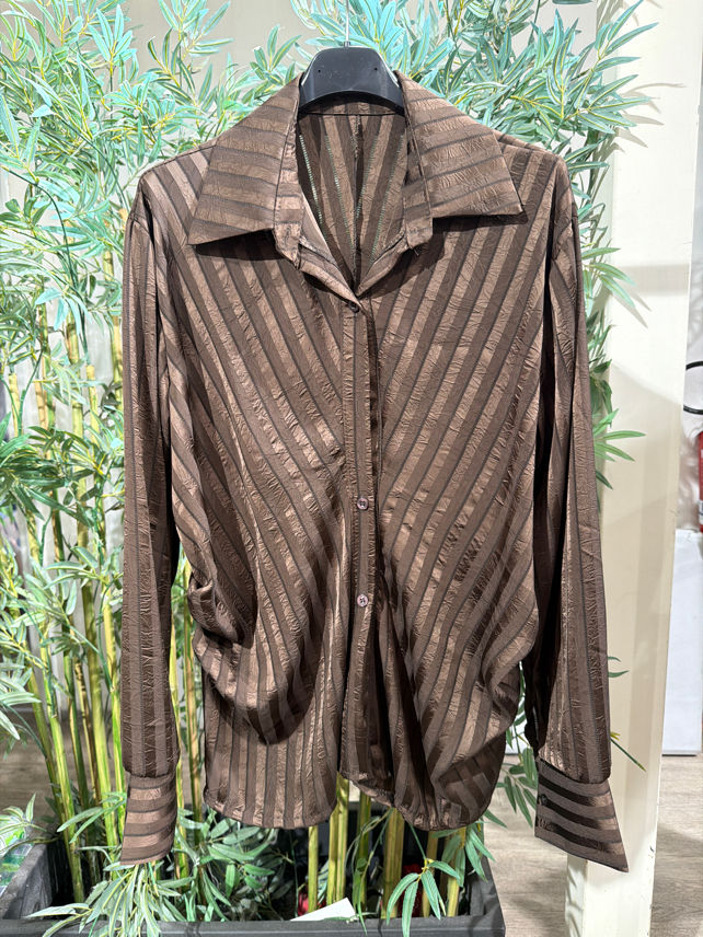 Relaxed Shirt with Collar