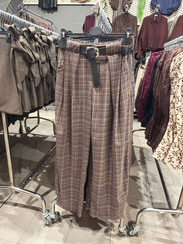 Wide-Leg Pleated Trousers