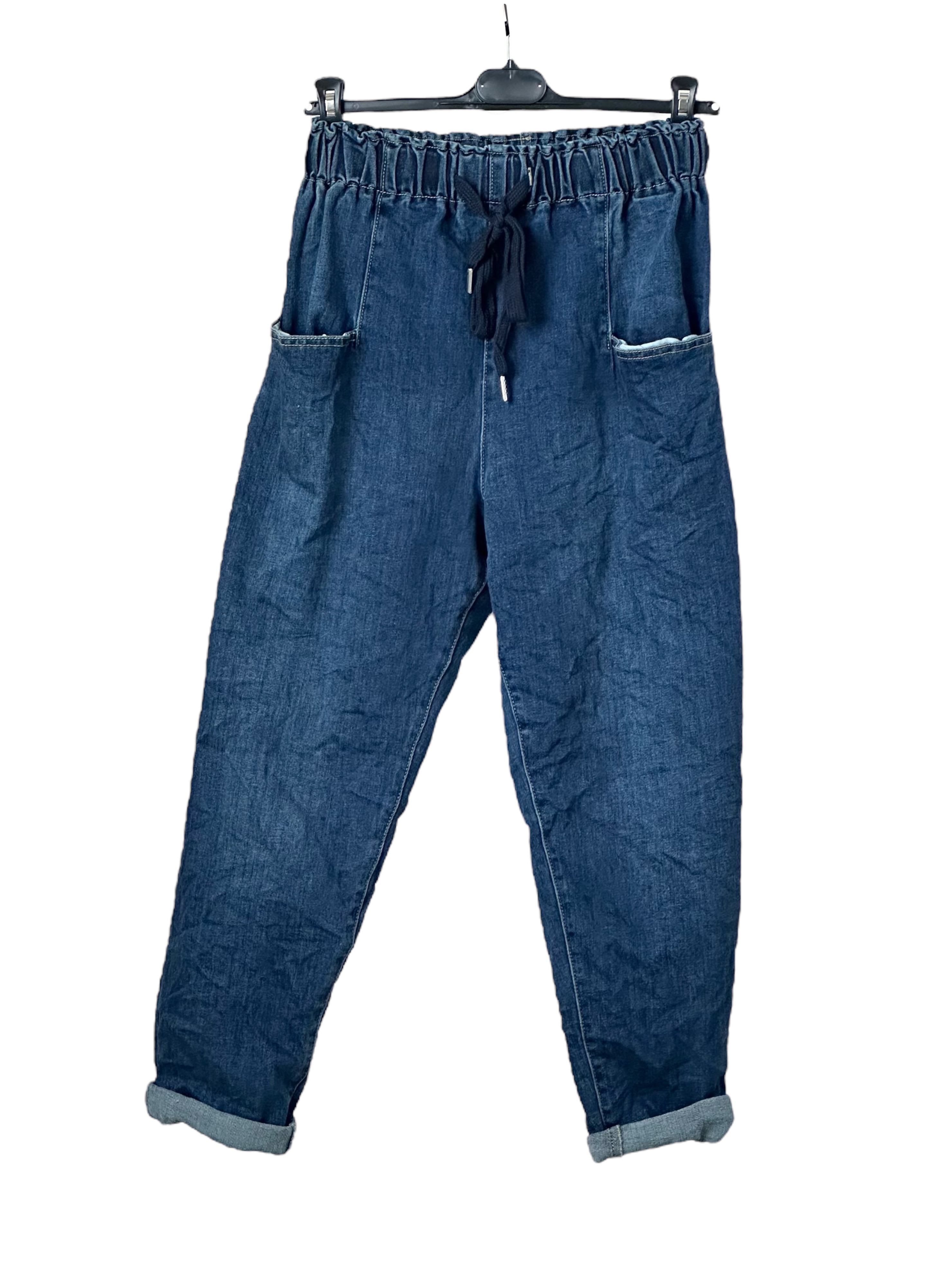 Relaxed Ankle-Length Jeans