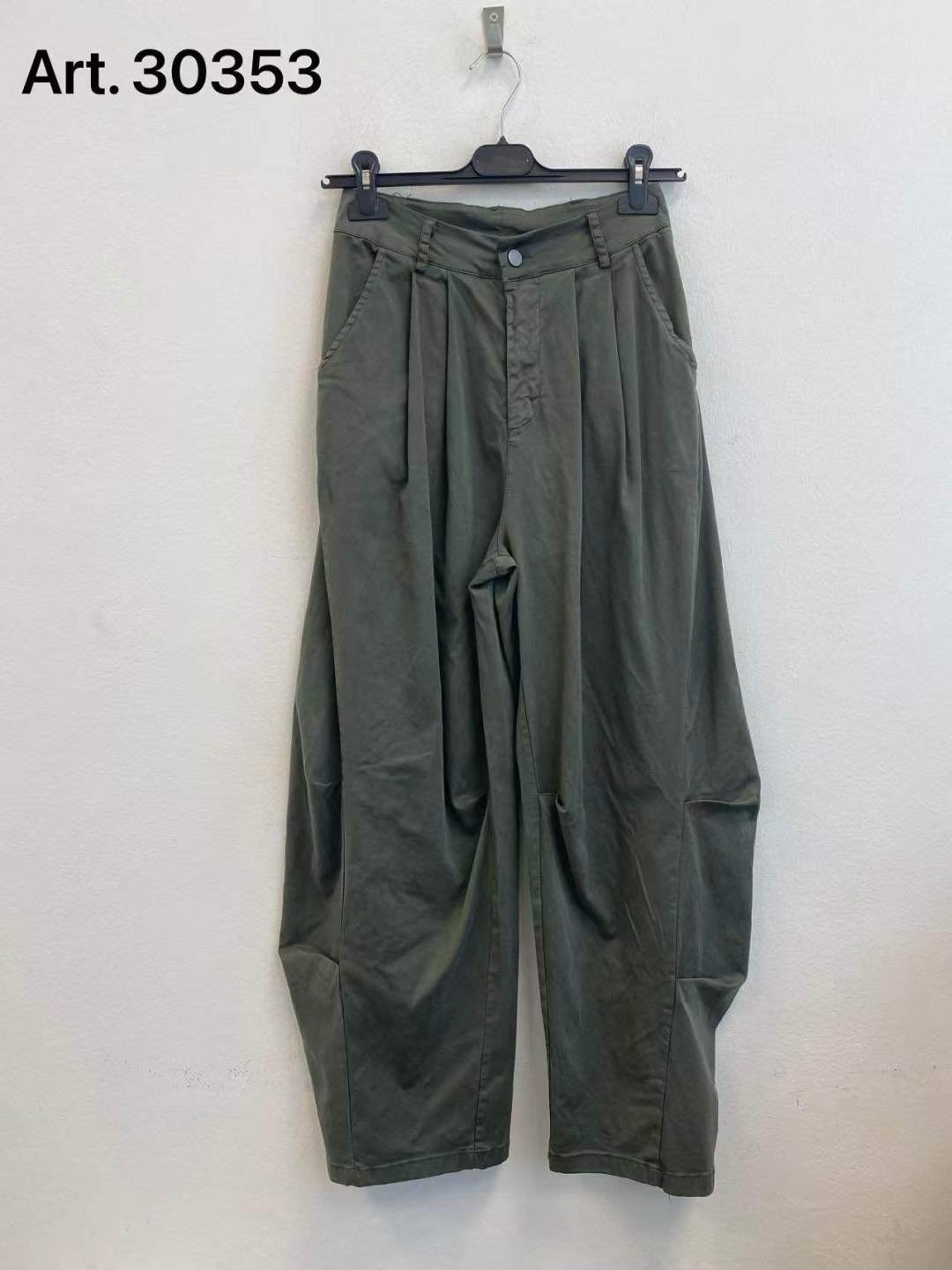 Wide Pleated Trousers