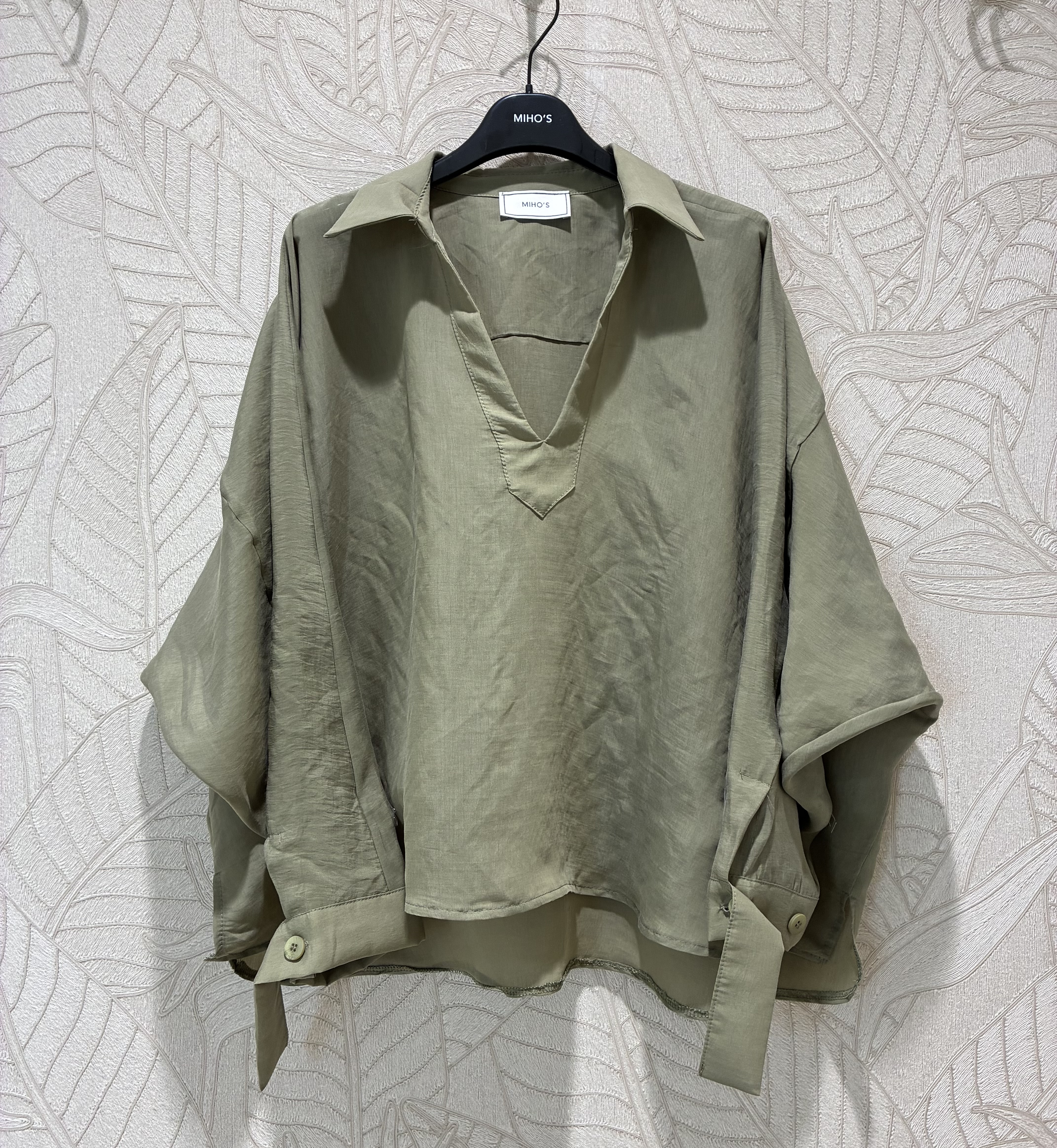 Relaxed Collared Blouse