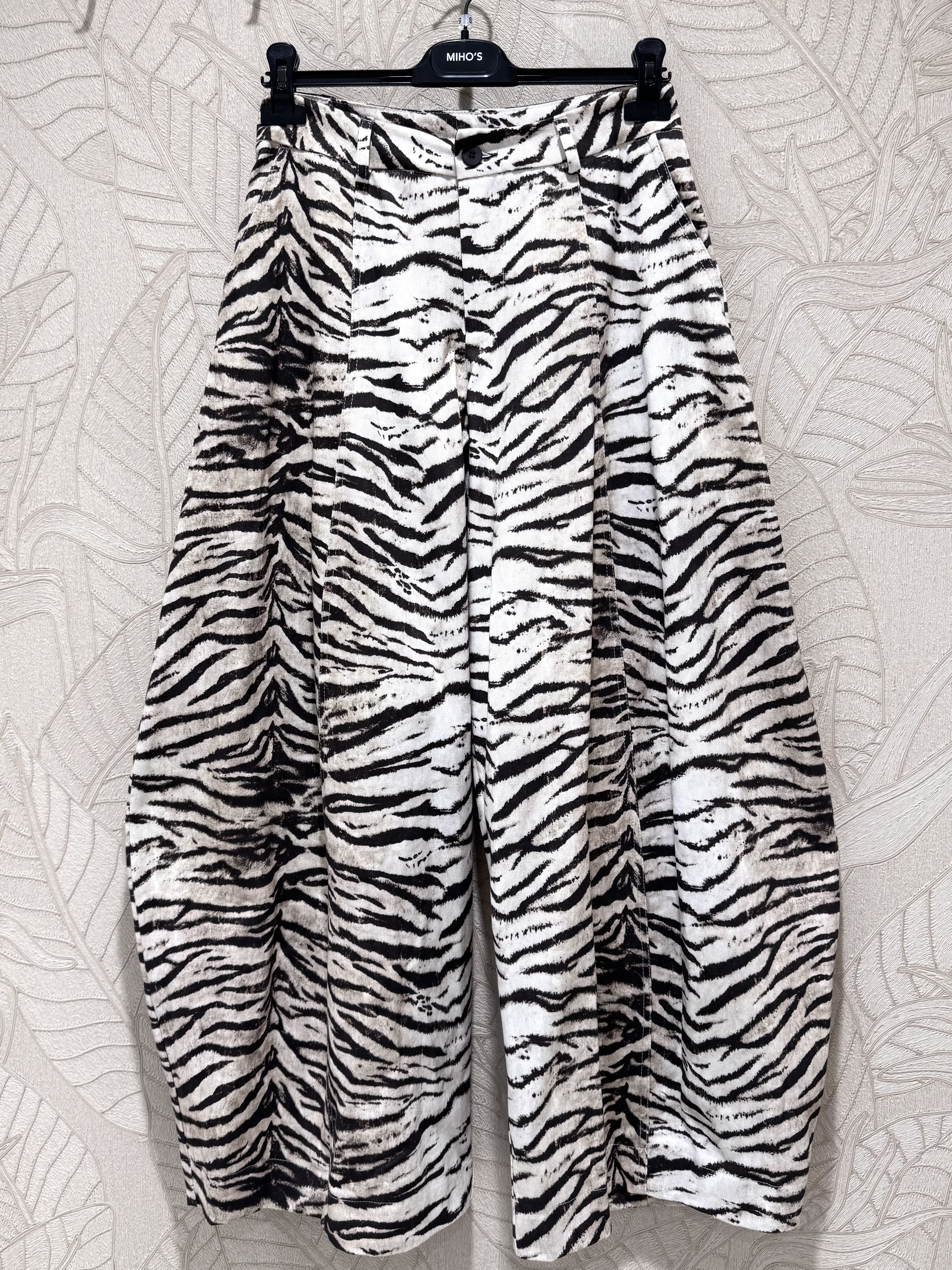 Wide‑Leg Zebra Trousers