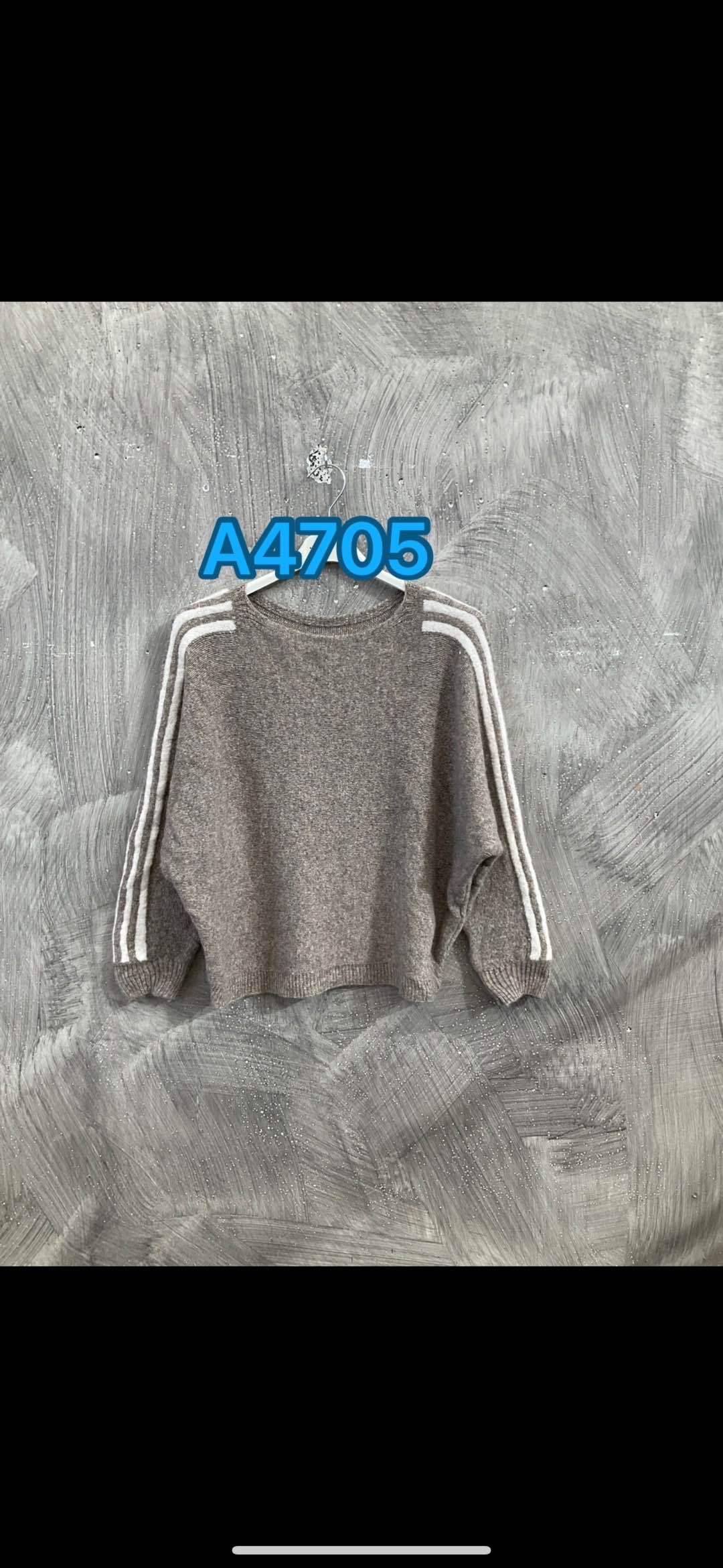 Oversized Raglan Striped Sweater