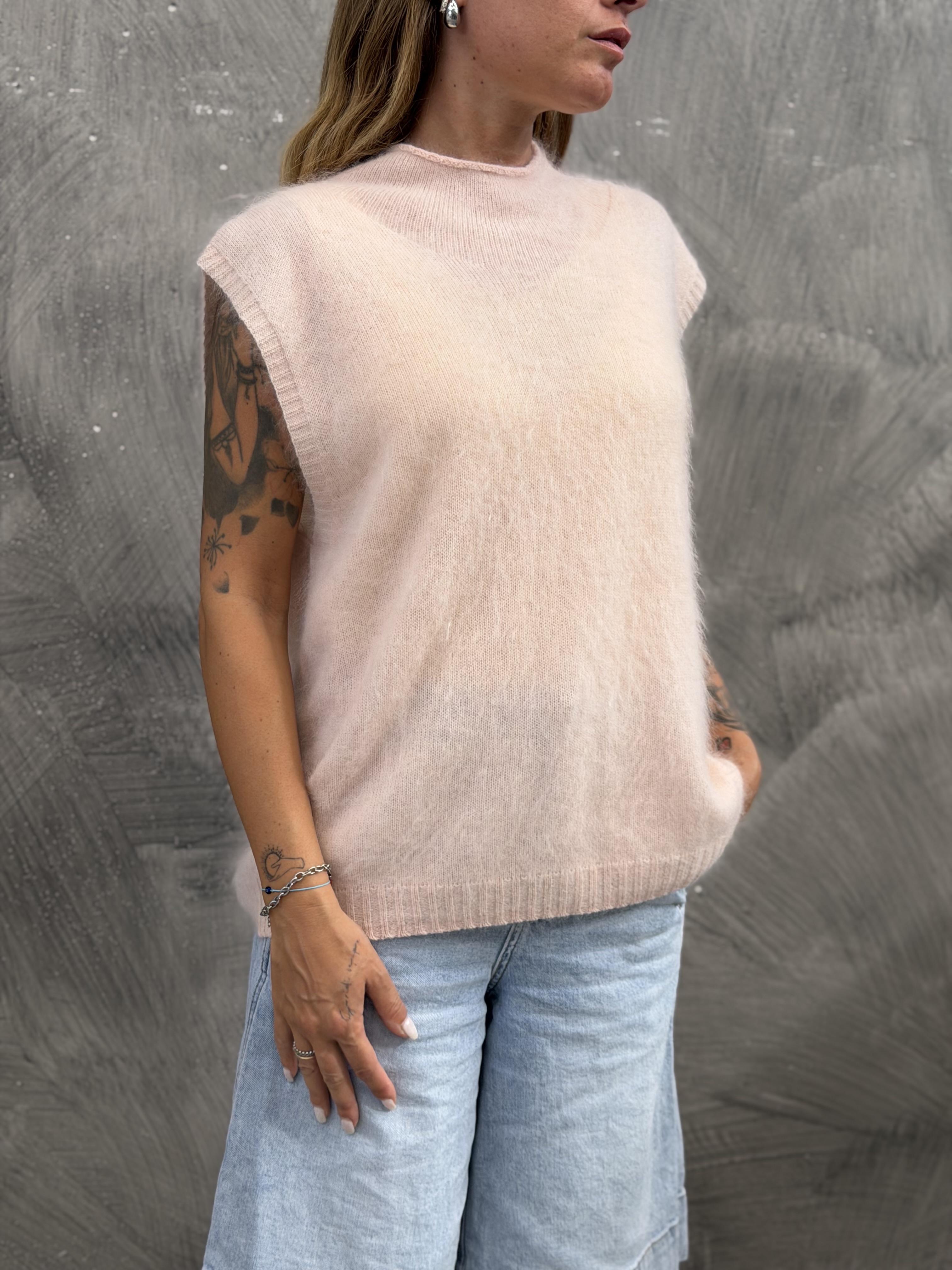 Relaxed Sleeveless Sweater