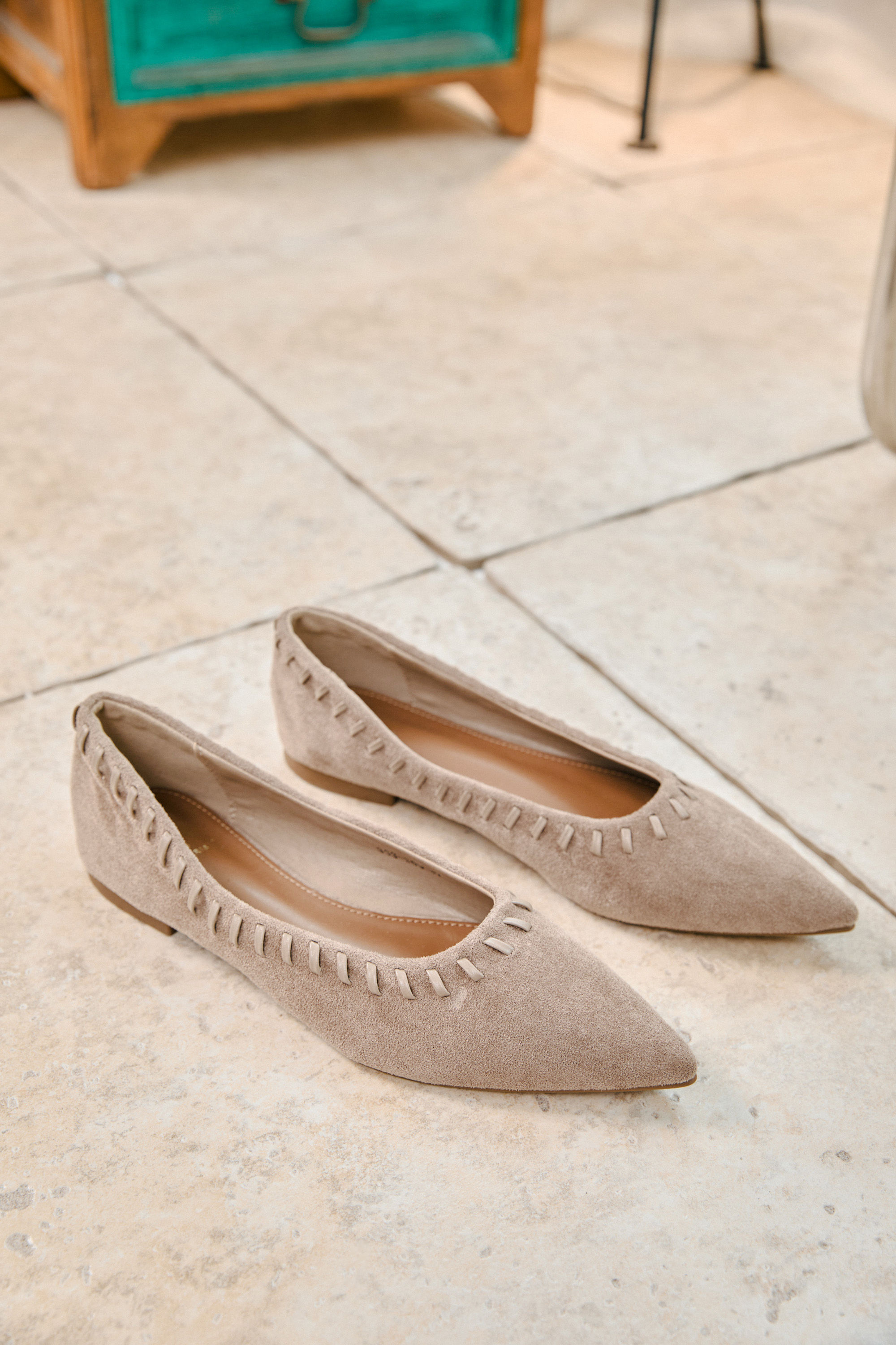 Pointed Cut-Out Ballerinas