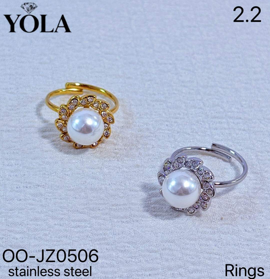 Pearl Ring