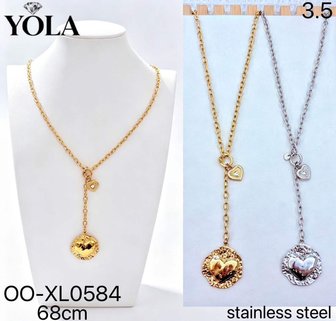 Tie-Style Necklace with Pendant