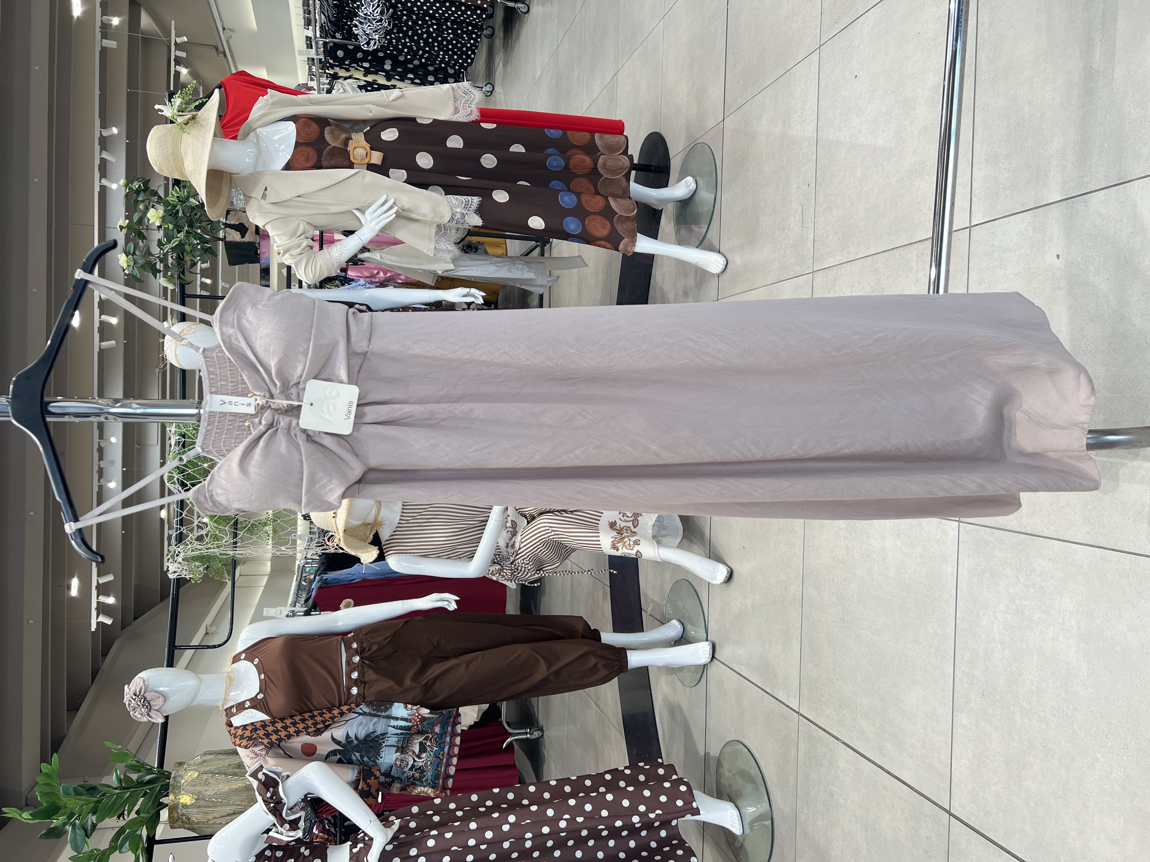 A-line Maxi Dress with Sweetheart Neckline