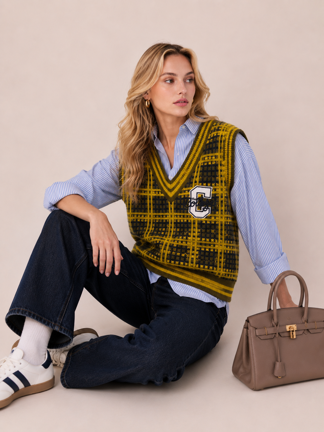 Regular V‑Neck Vest