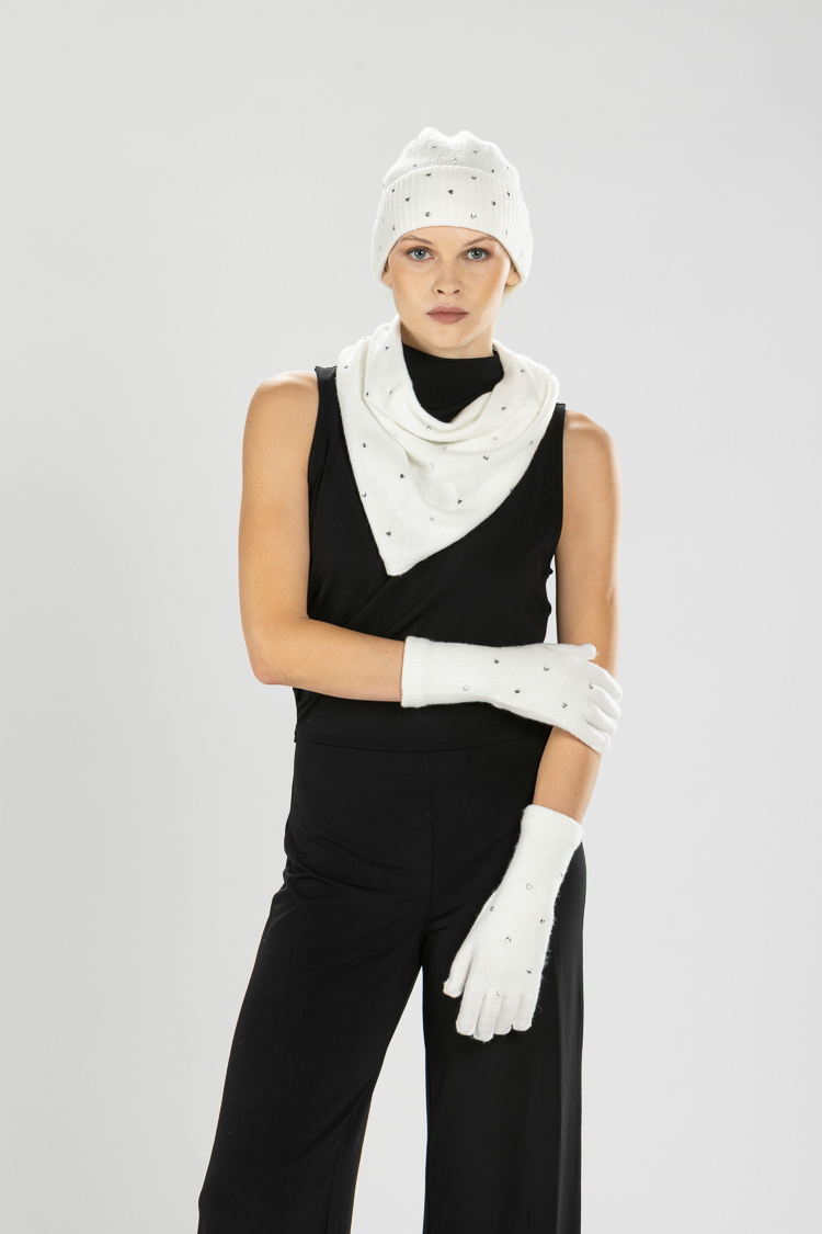 Studded Knit Gloves