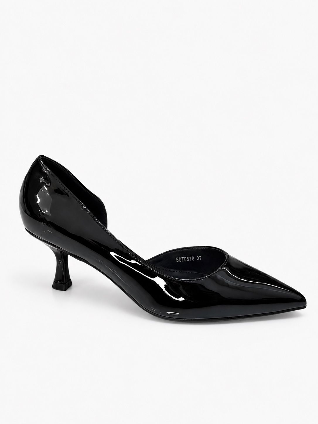 Pointed Pump with Kitten Heel
