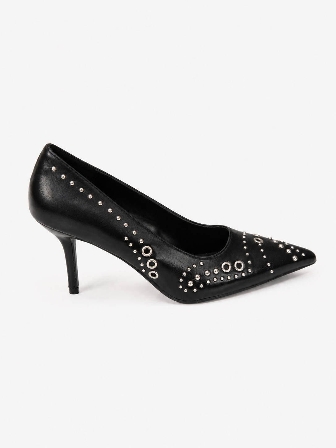Pointed Studded Pumps