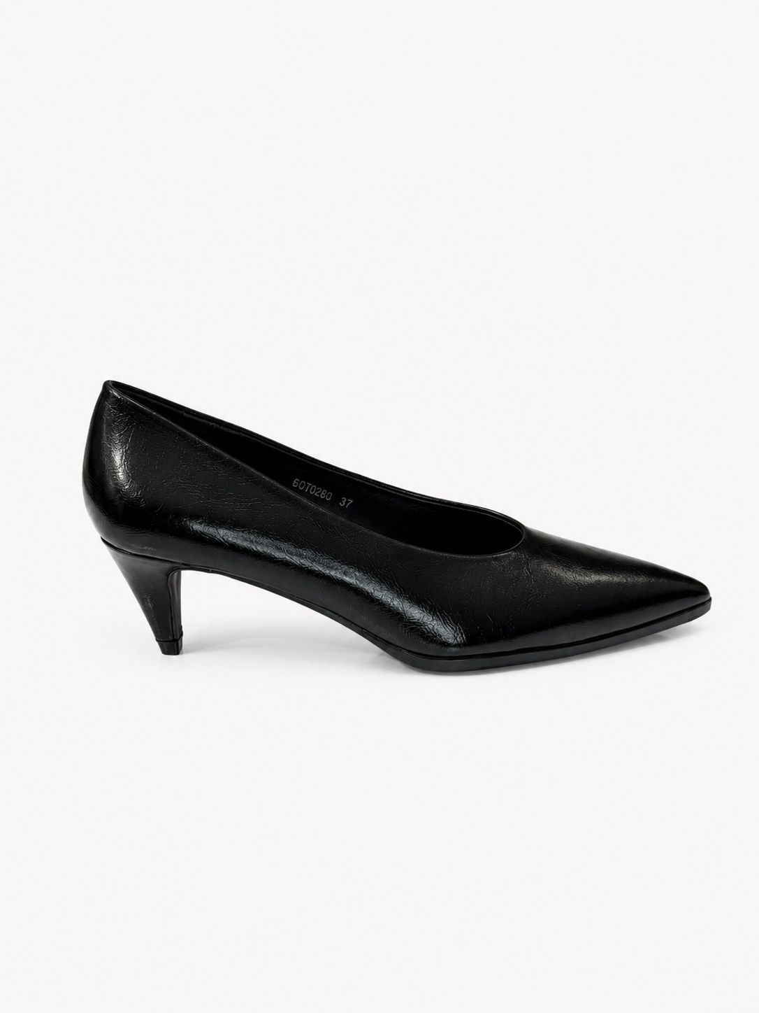 Pointed Low-Heel Pumps