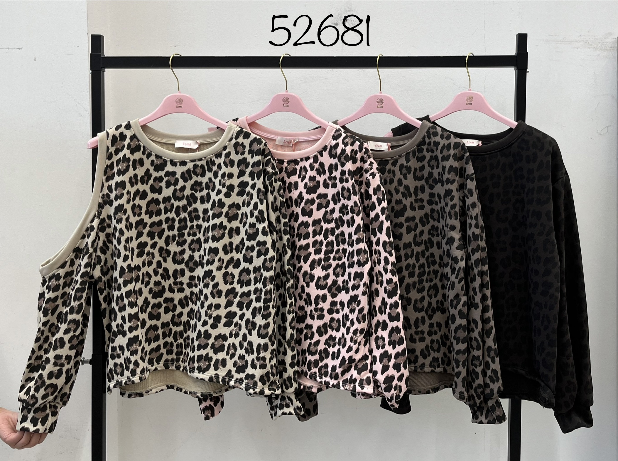 Casual Sweatshirt with Leopard Print