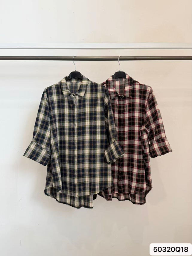 Relaxed Shirt with Extended Back