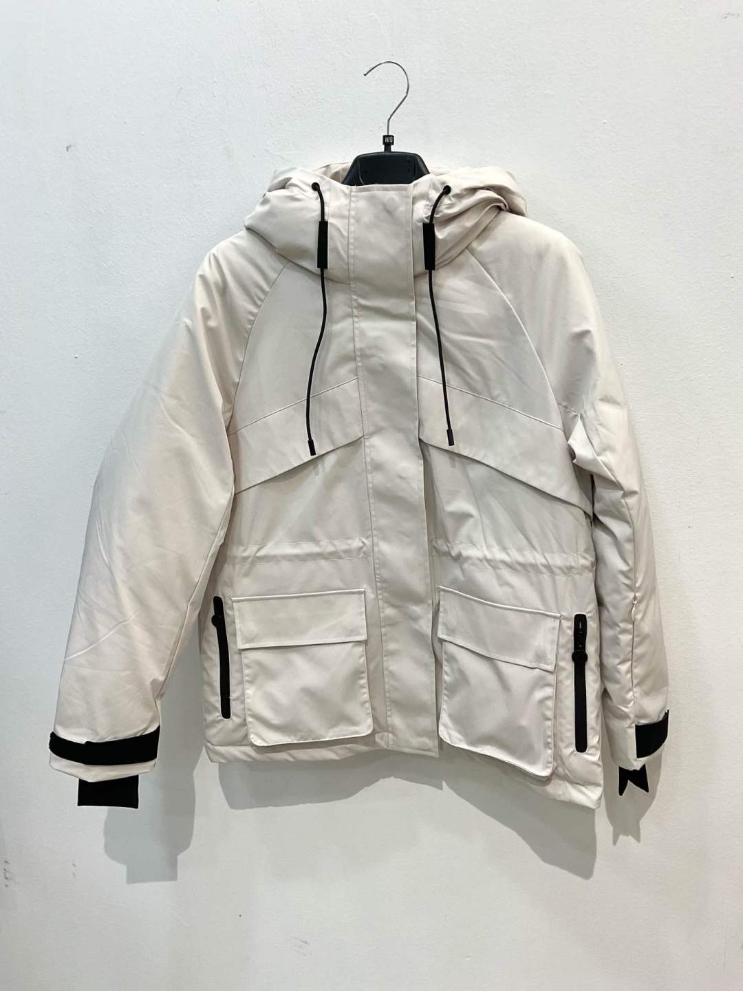 Short Hooded Jacket