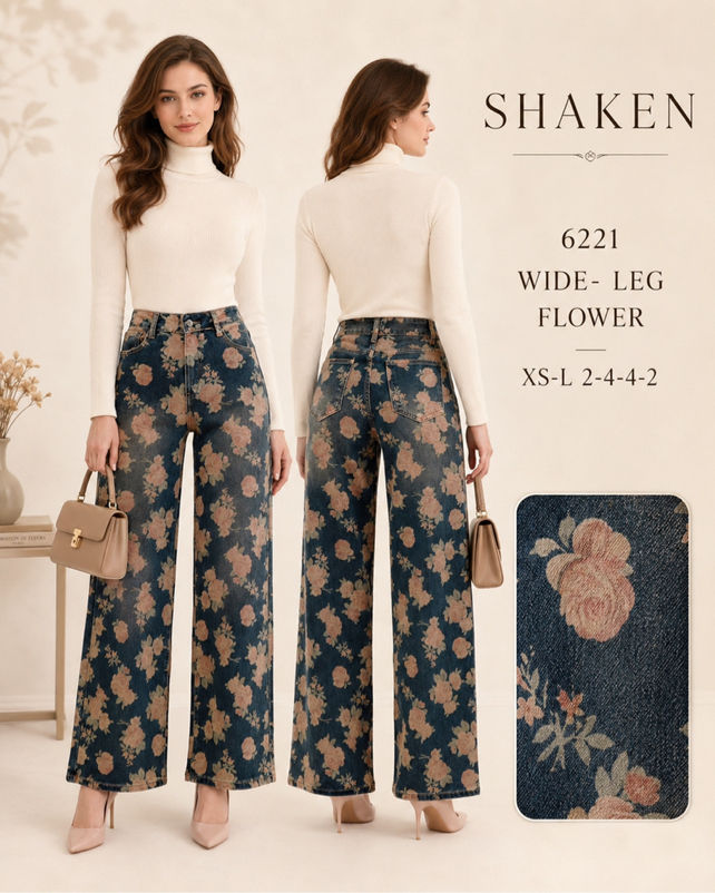 Wide‑Leg Patterned Trousers