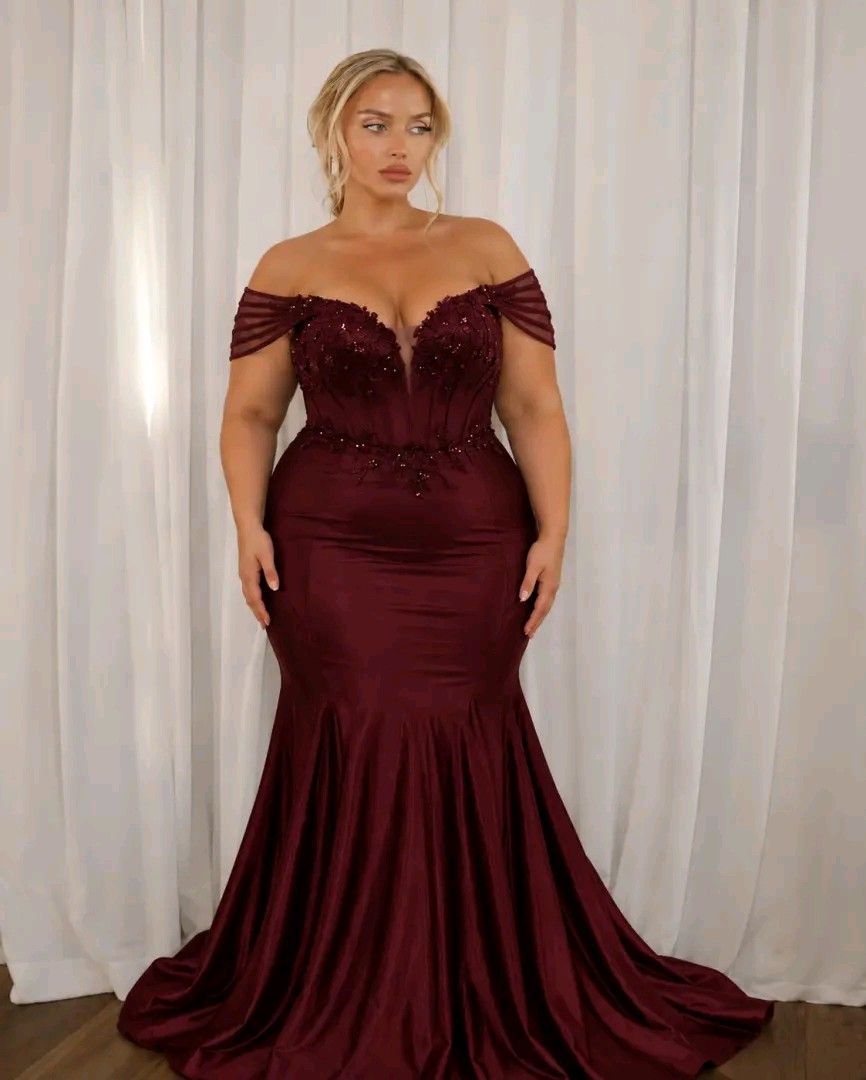 Off‑Shoulder Mermaid Maxi Dress