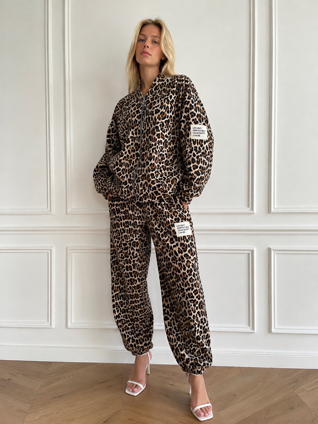 Oversized Set with Stand Collar