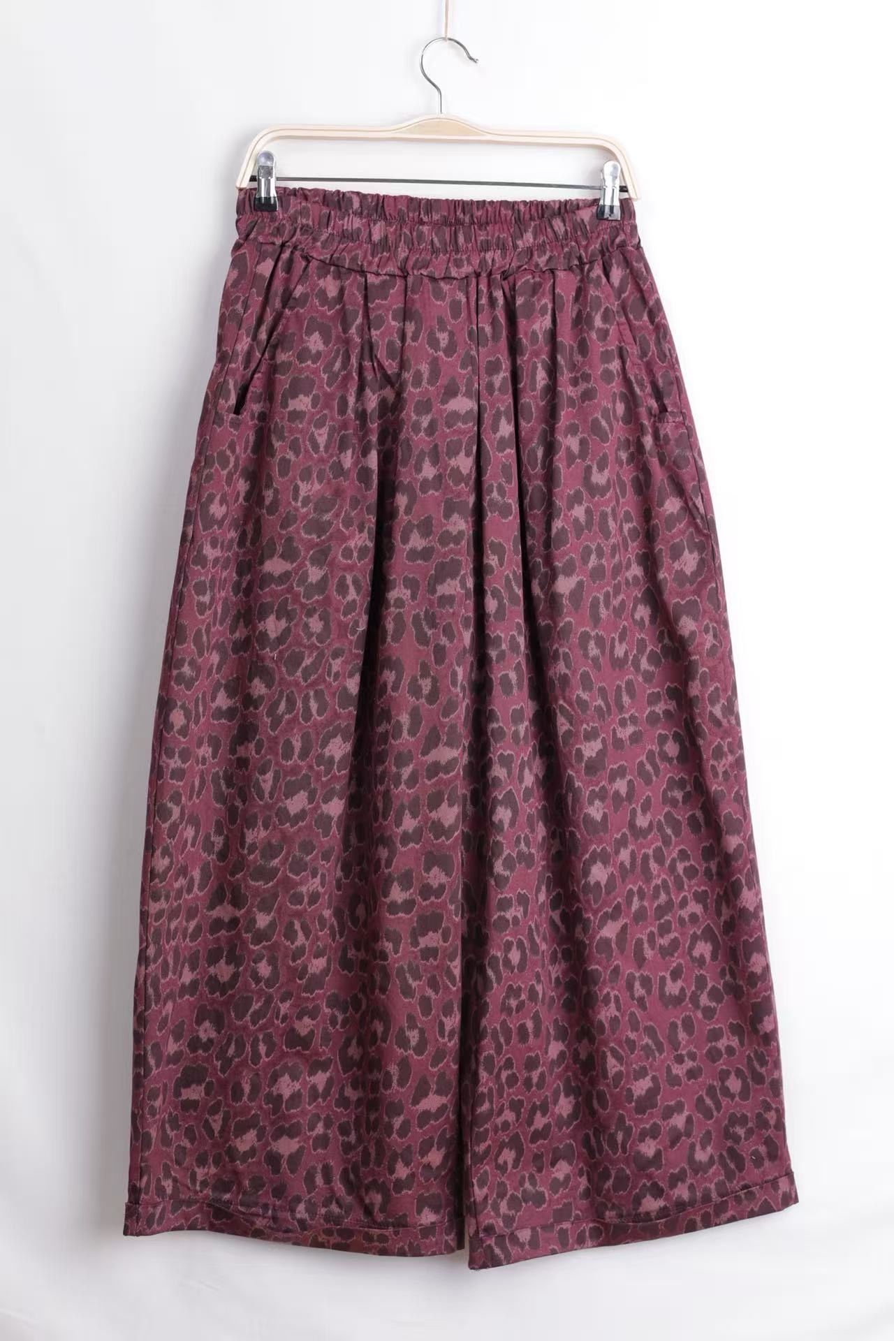 Wide-Leg Trousers in Leopard Print