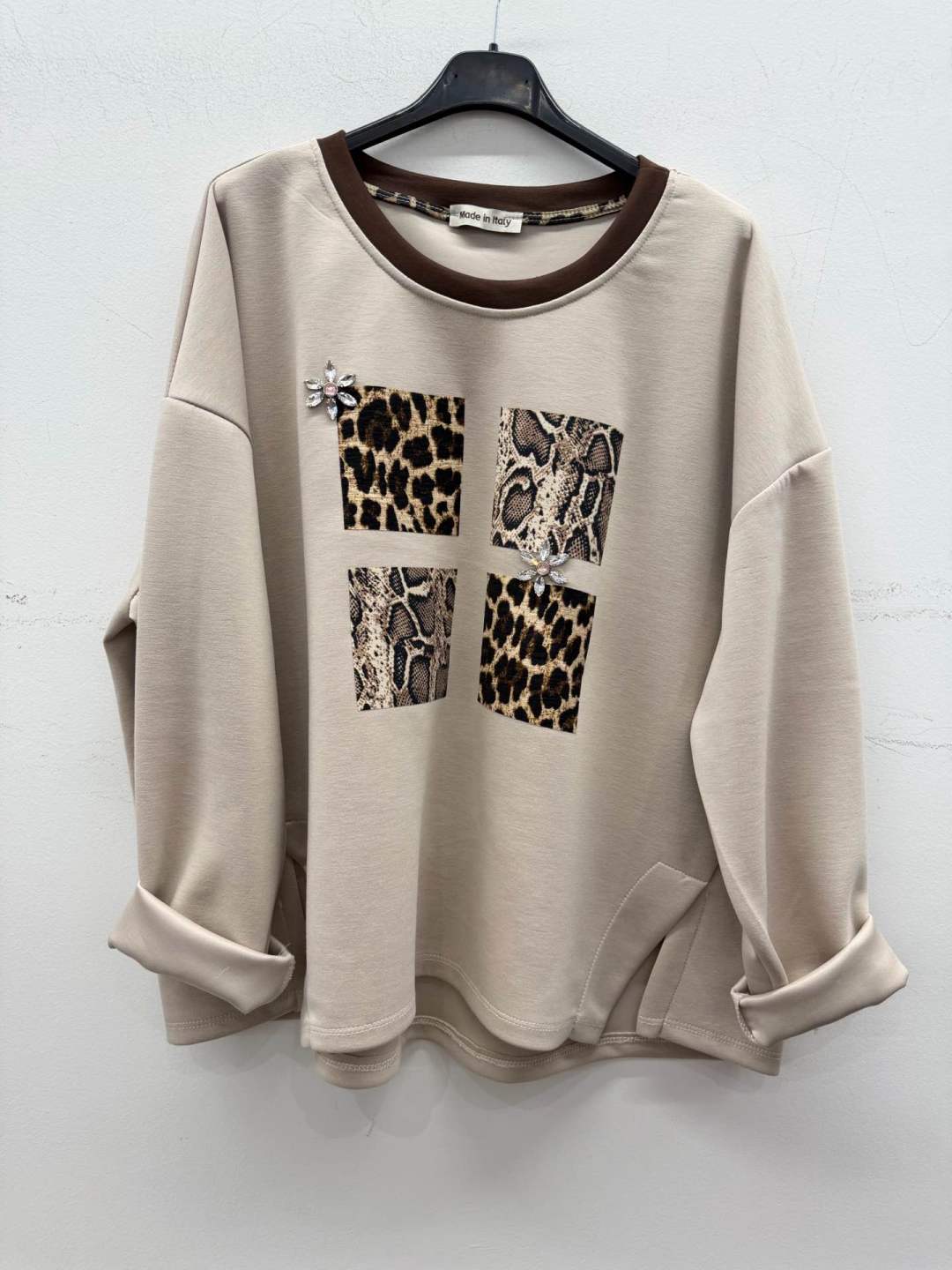 Oversize Sweatshirt with Appliqué