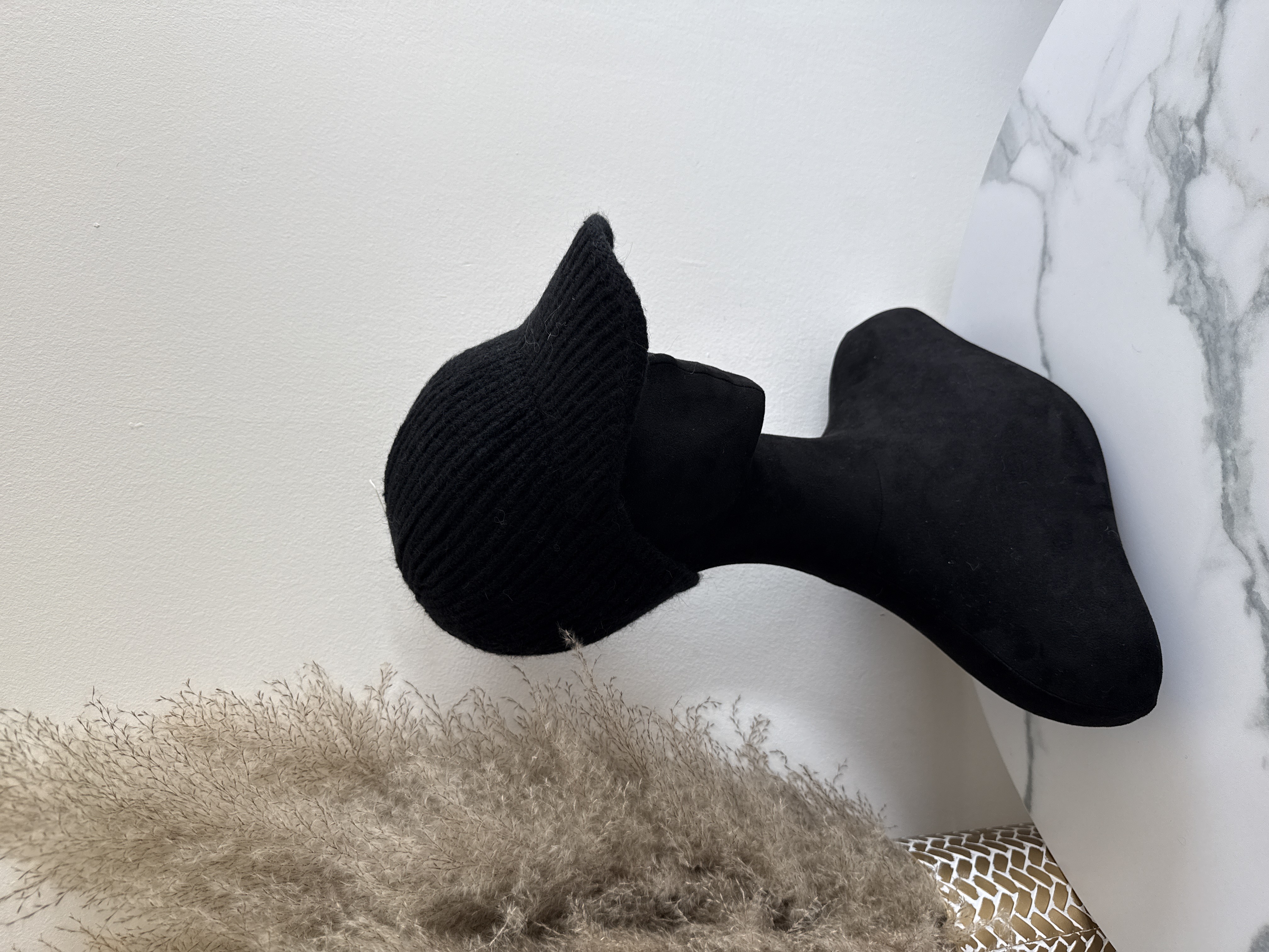 Ribbed Visor Beanie